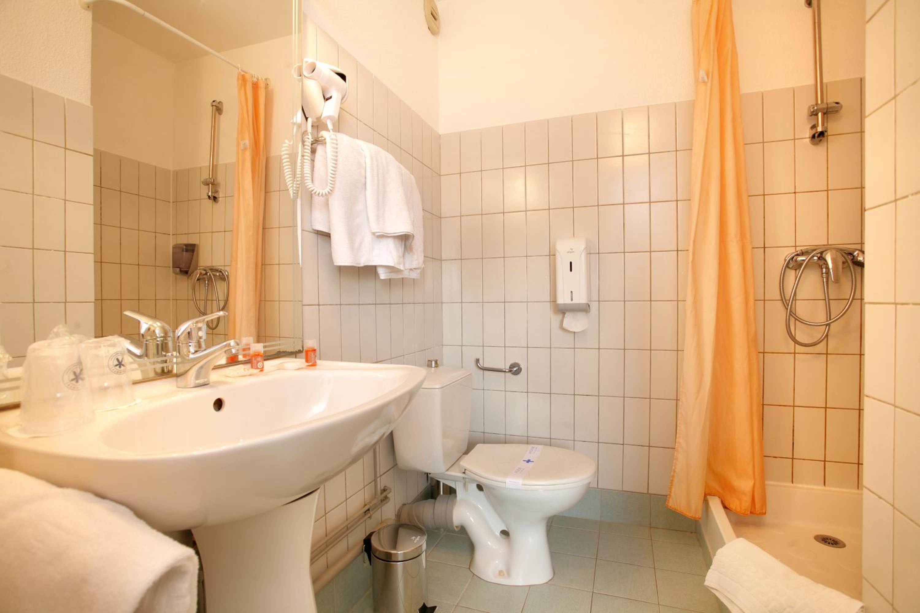 Triple Room - Photo 4