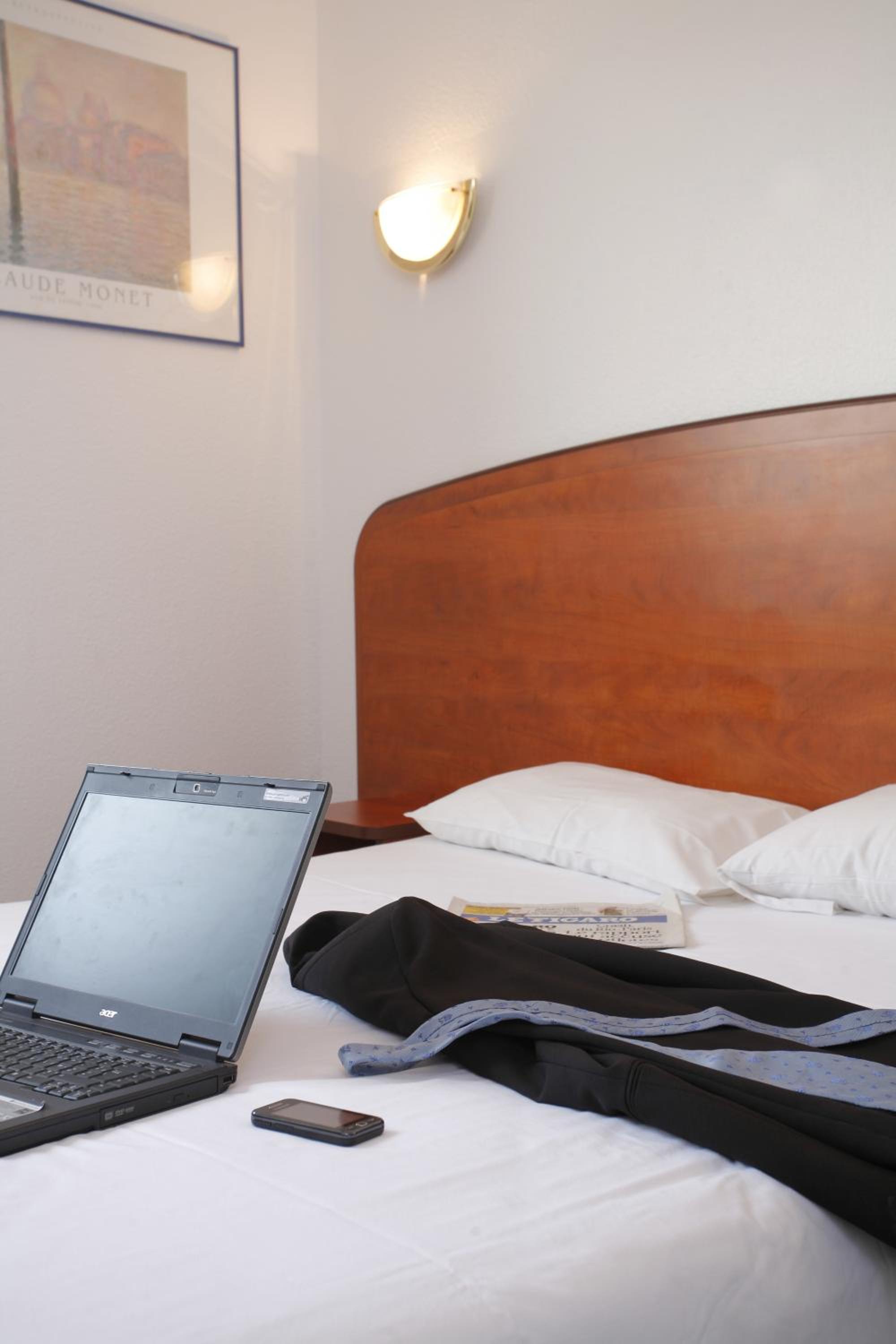 Double Room - Photo 5