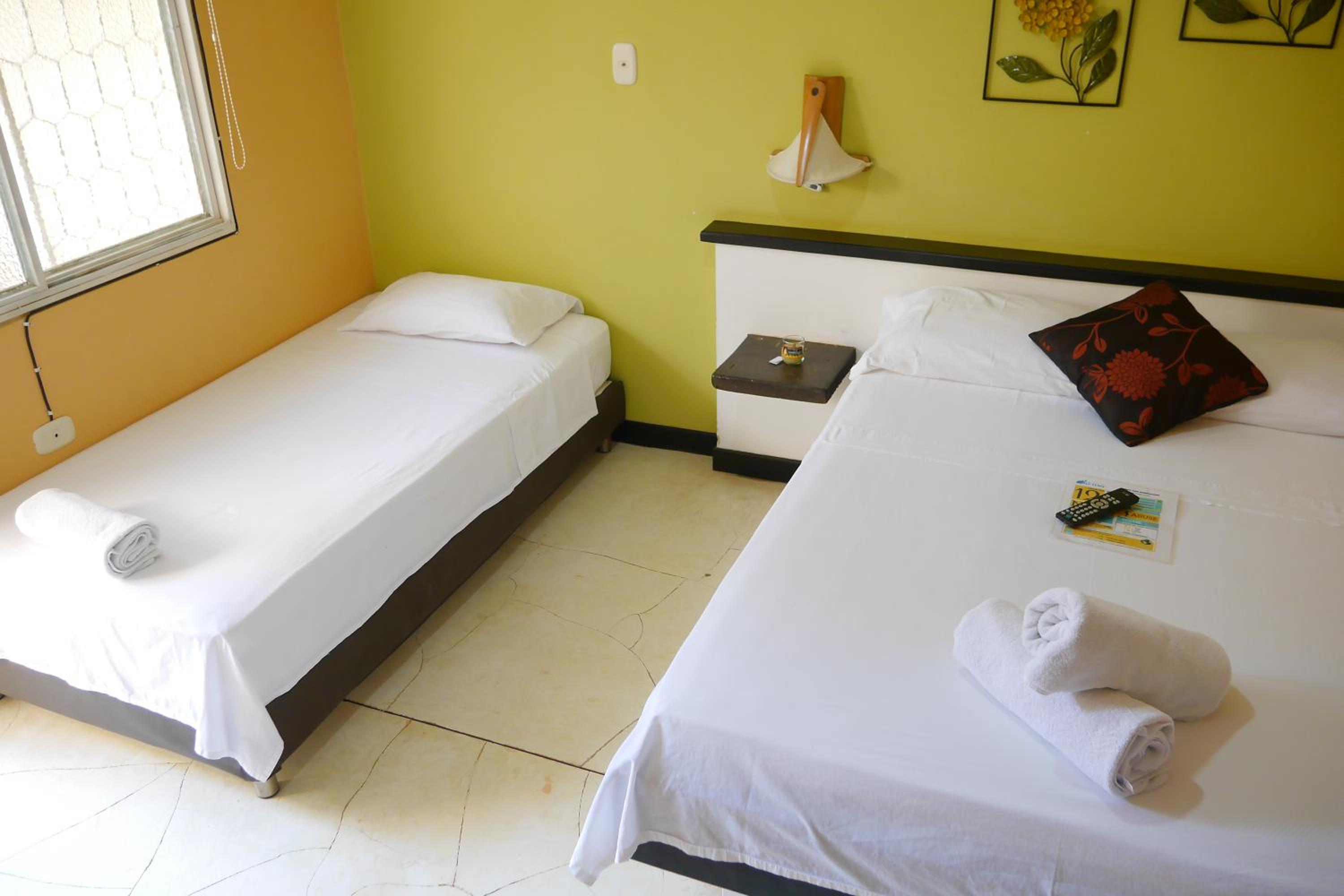 Small Double or Twin Room photo 3