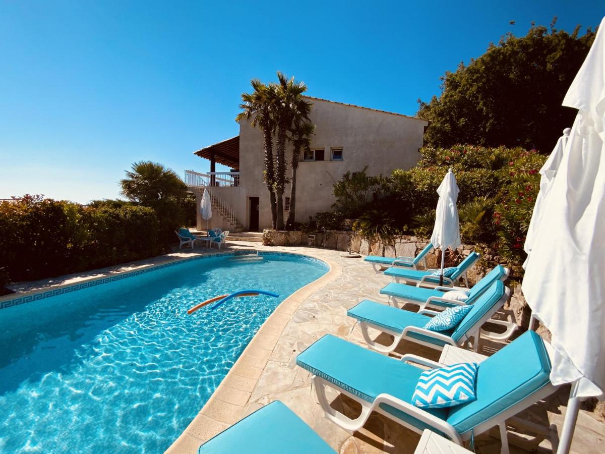 Villa with Private Pool photo 2