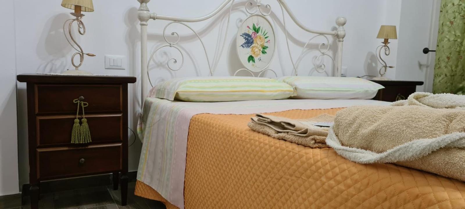 Double Room with Private Bathroom - Photo 1