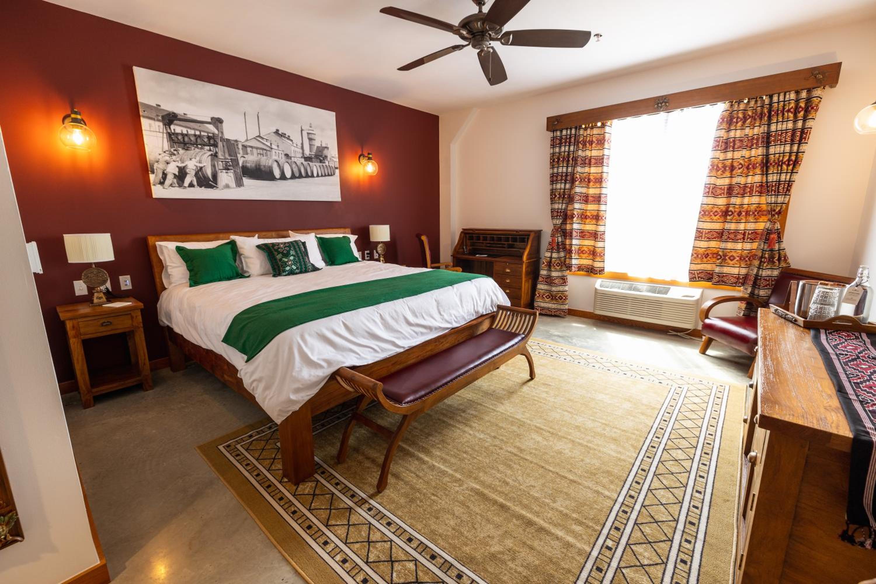 Two-Bedroom Suite - Photo 14