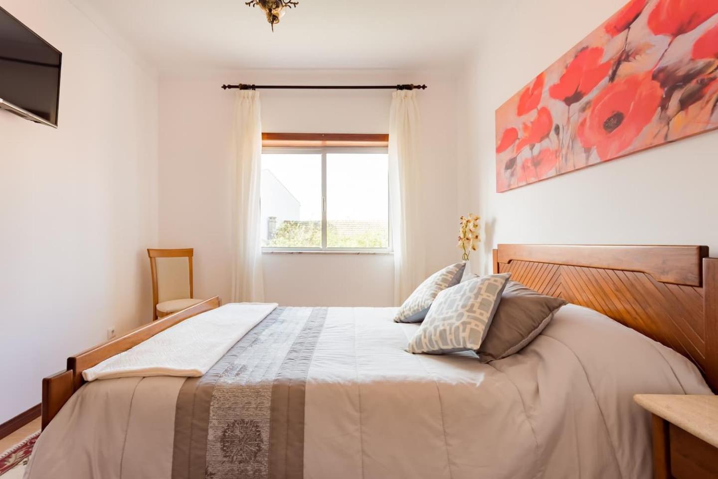 Three-Bedroom Apartment - Photo 1