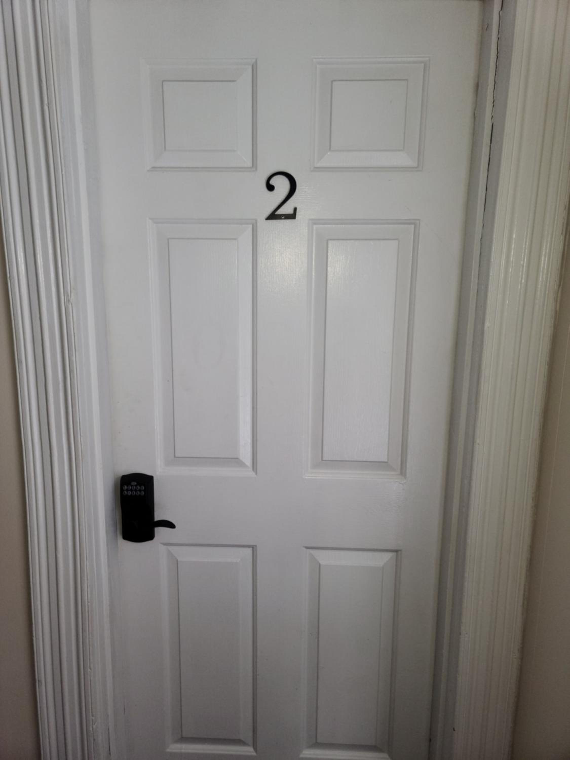 Five-Bedroom House - Photo 43