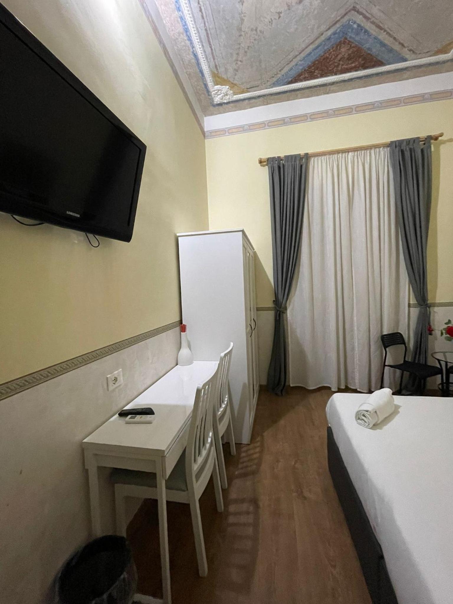 Triple Room with Balcony photo 2
