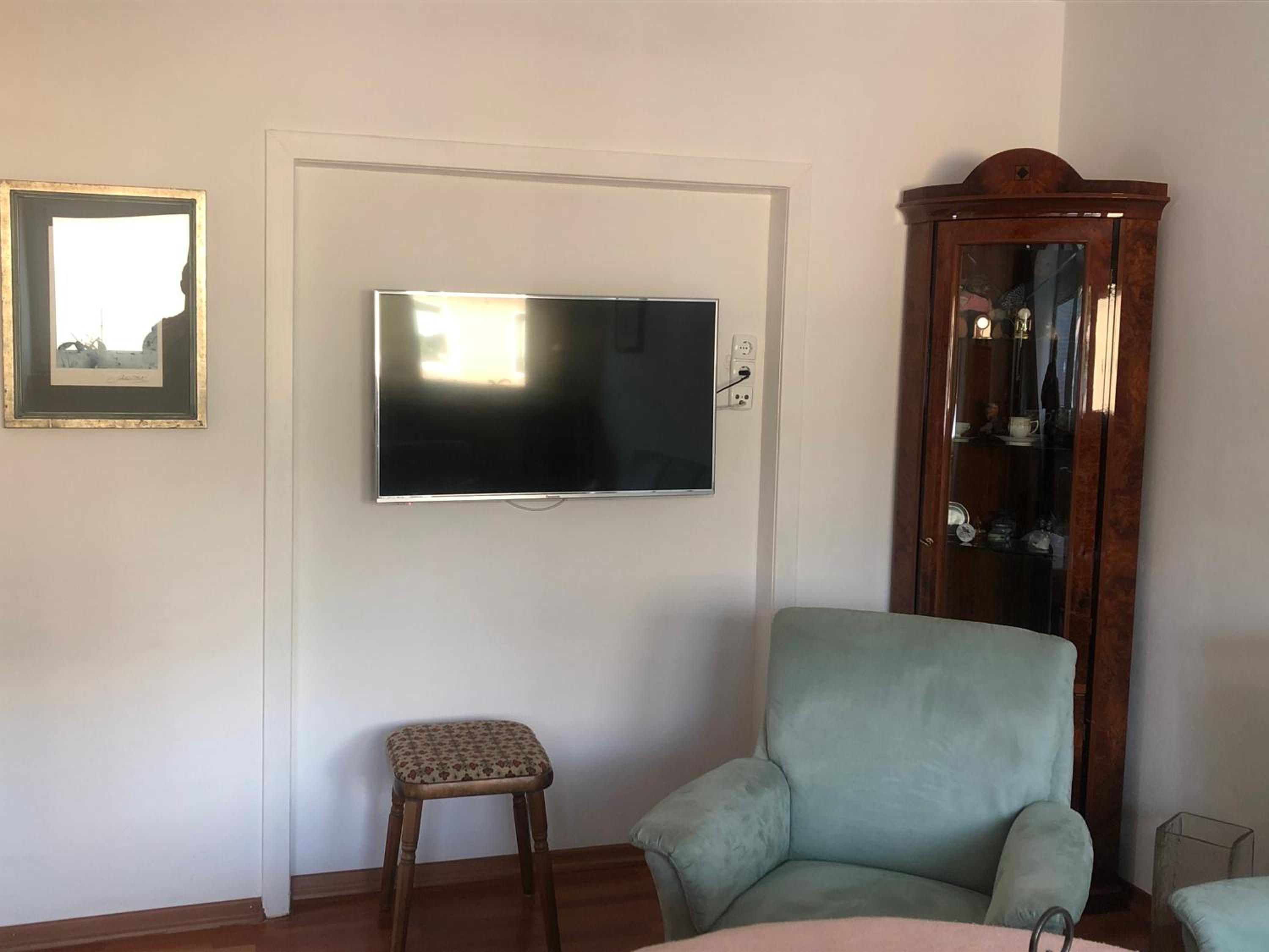 Two-Bedroom Apartment - Photo 11