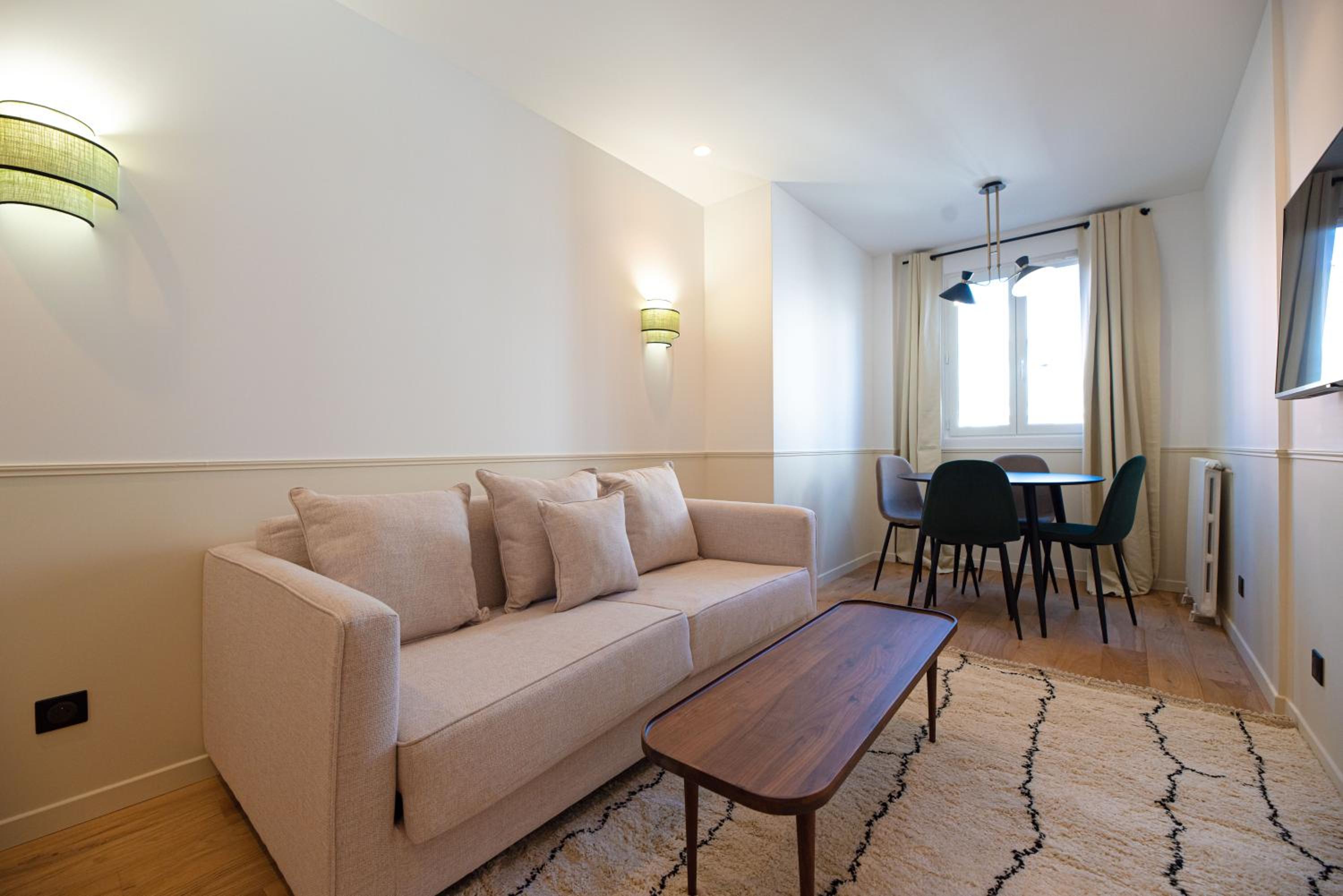 Apartment photo 3