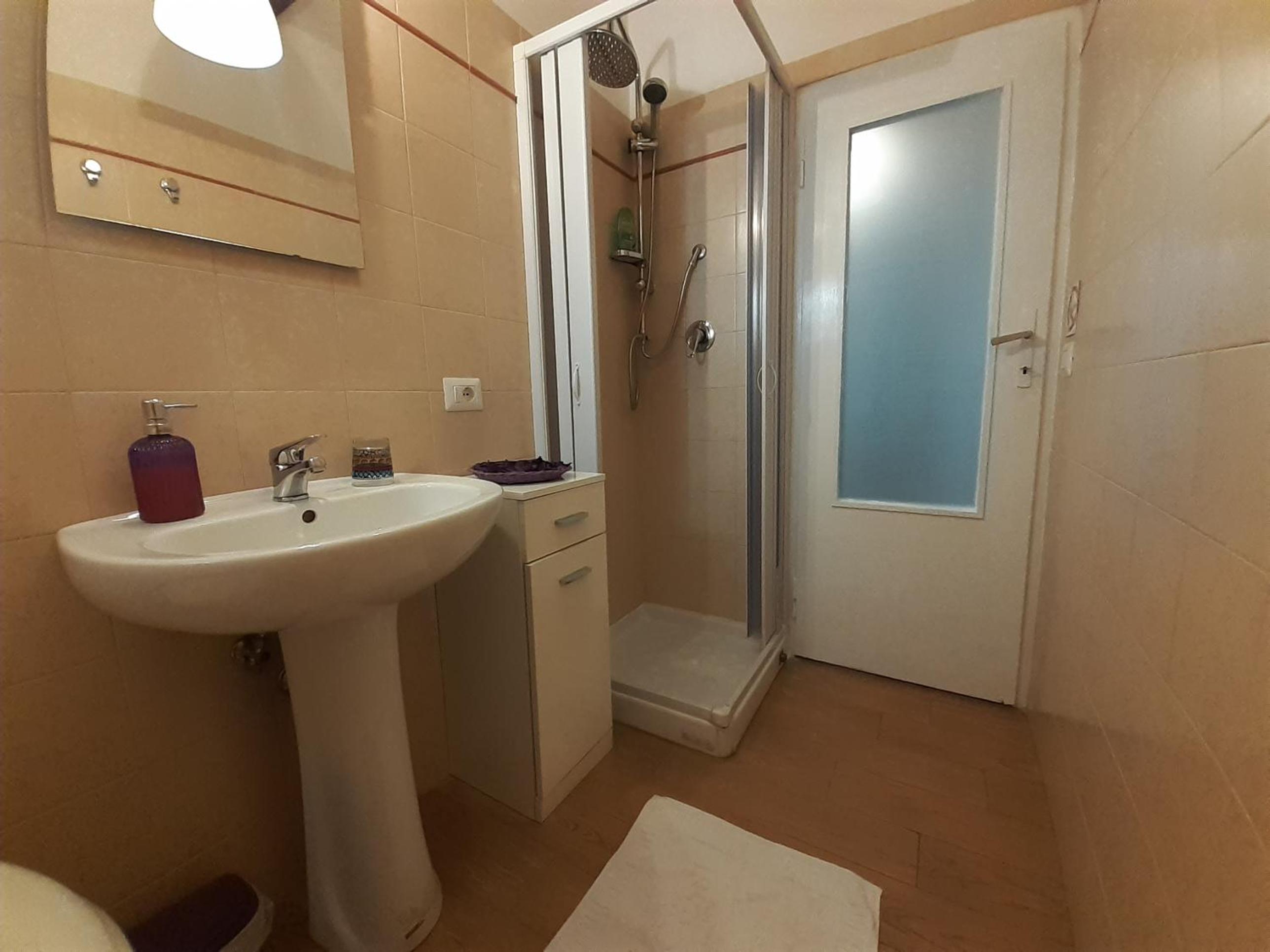 One-Bedroom Apartment - Photo 46