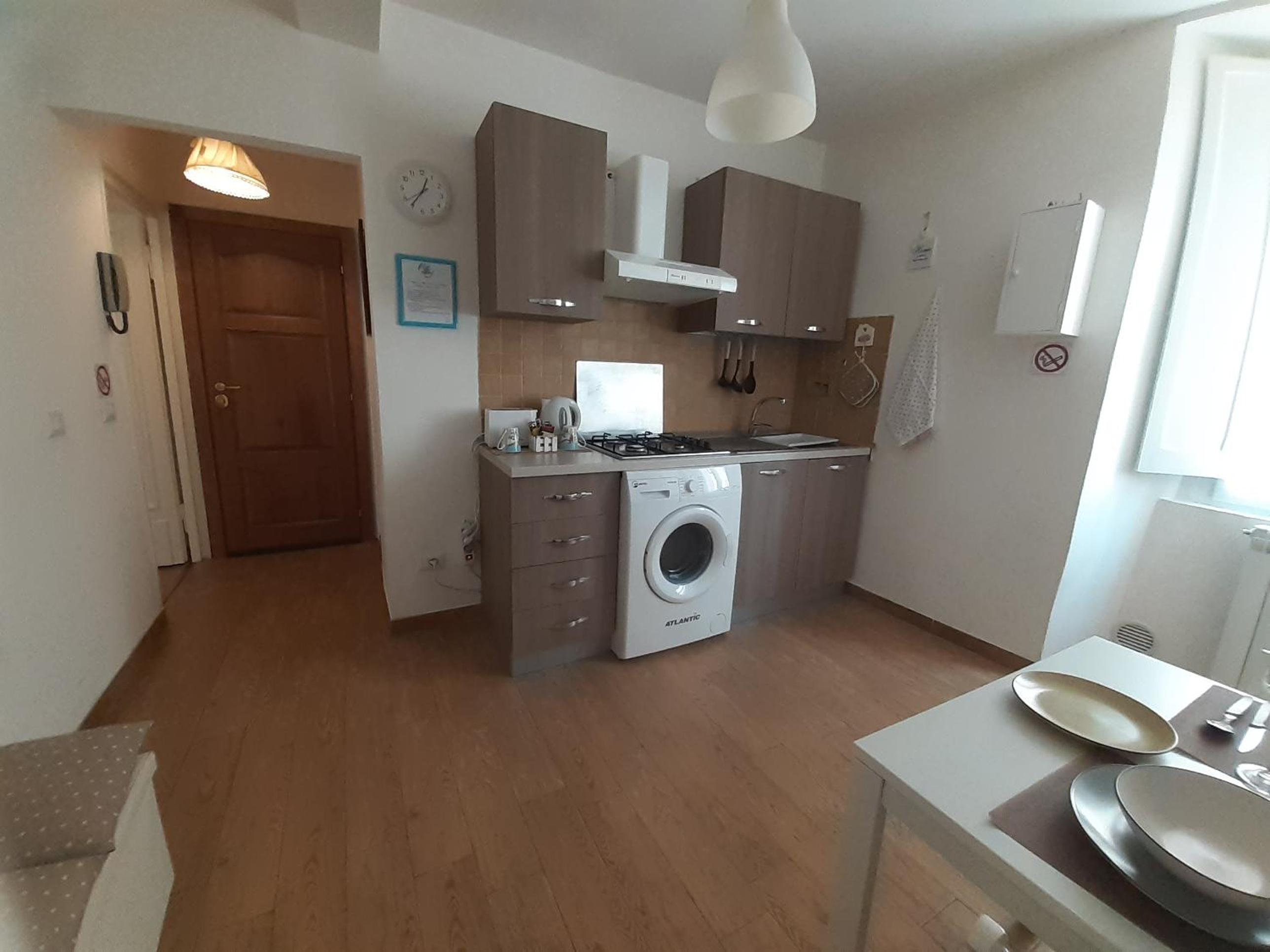 One-Bedroom Apartment - Photo 18