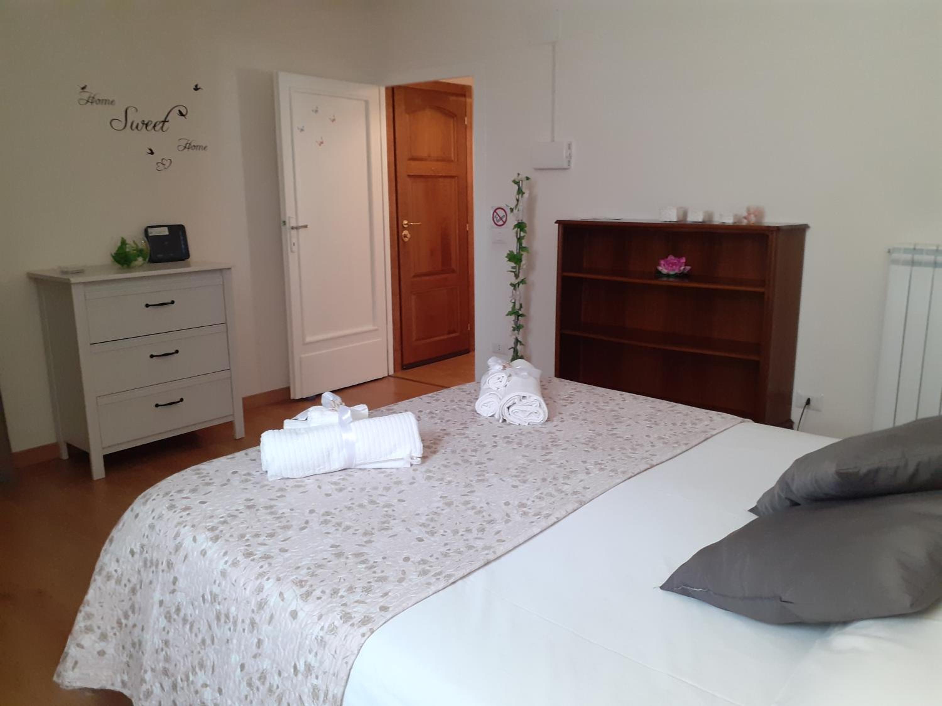 One-Bedroom Apartment - Photo 10
