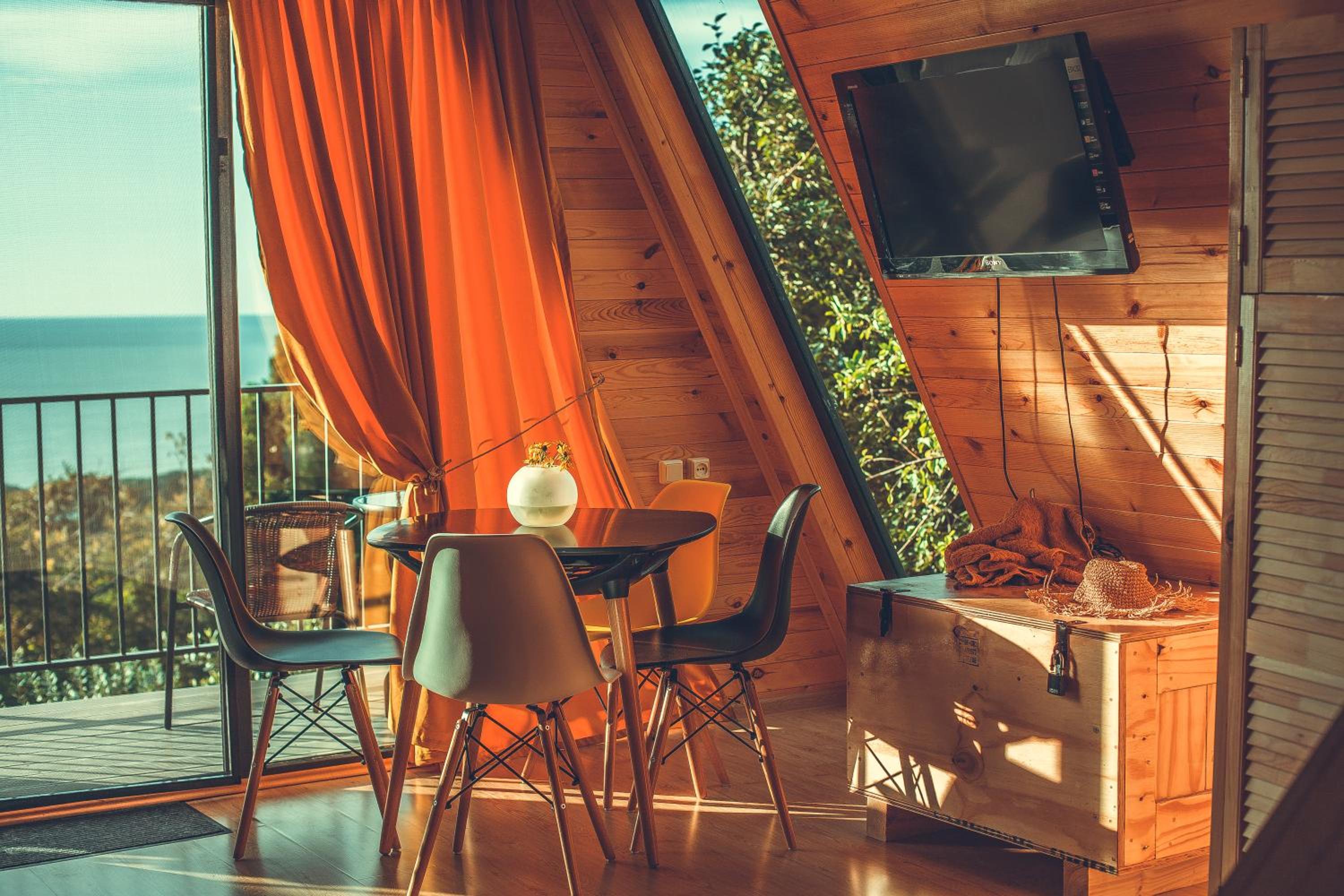 One-Bedroom House photo 1