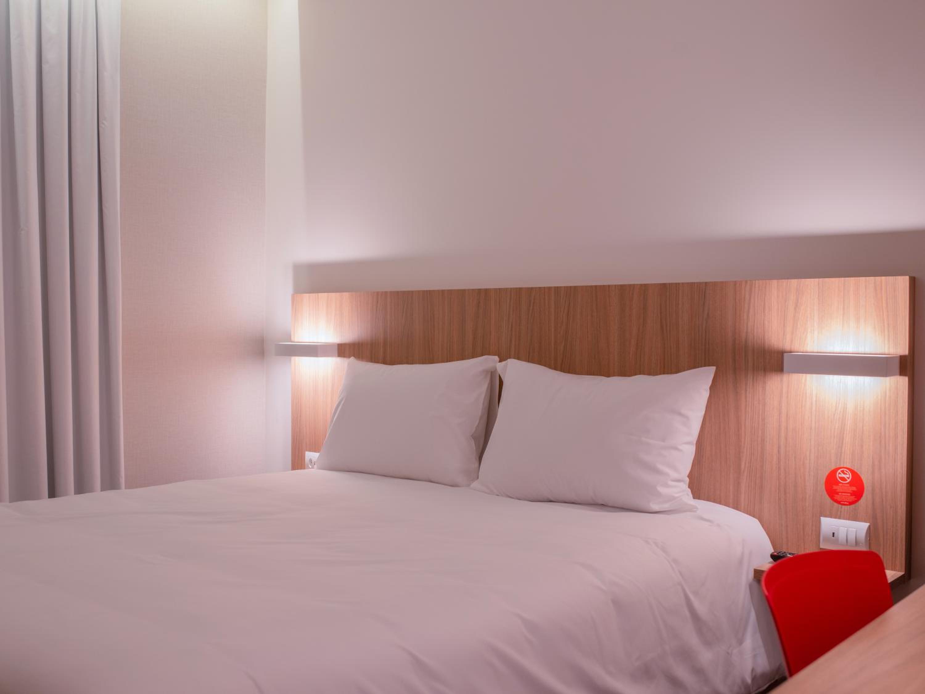 Standard Double Room - Photo 1