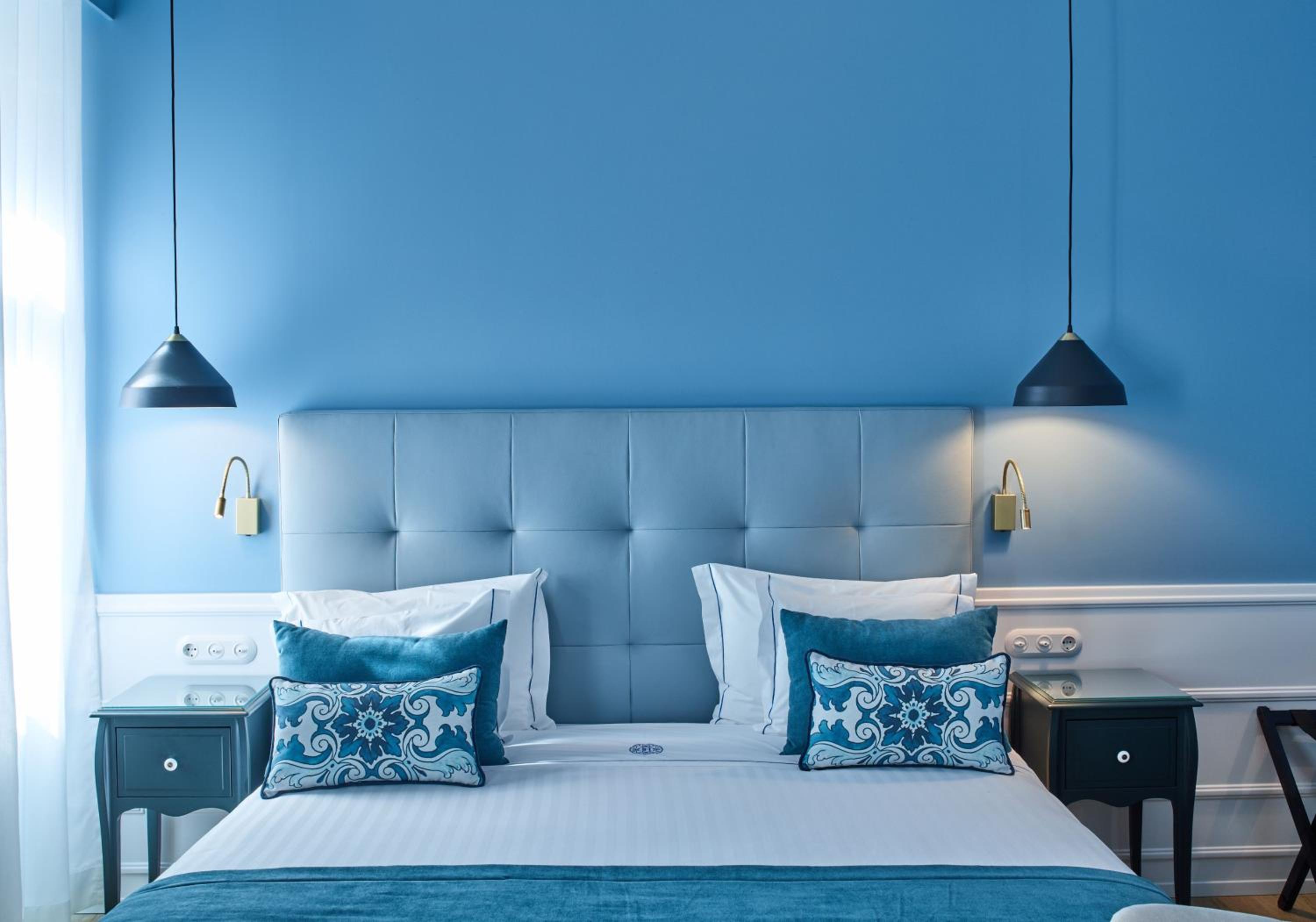 Deluxe Double or Twin Room - Photo 12
