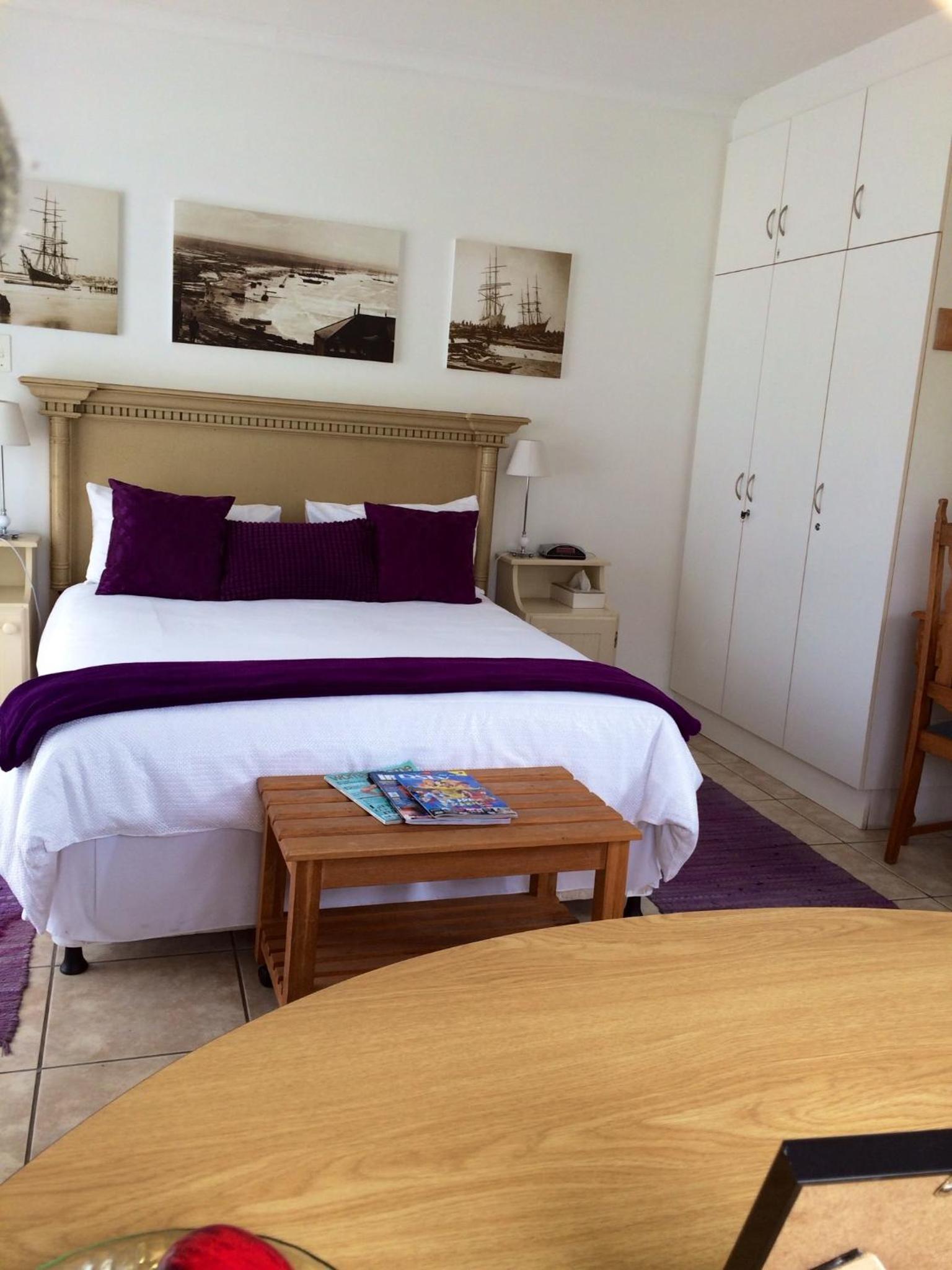 Deluxe Double Room with Balcony - Photo 2