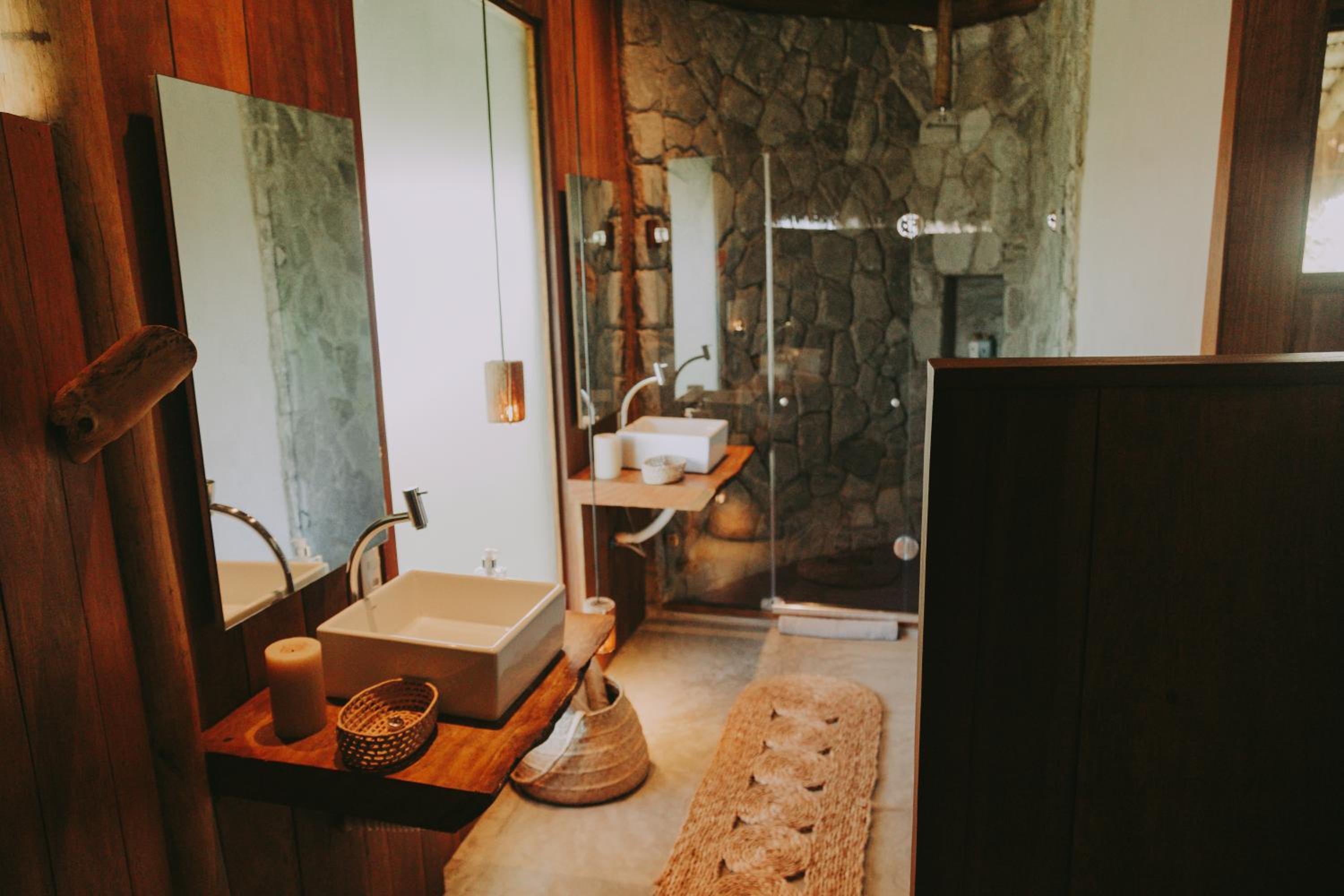 King Room with Spa Bath photo 2