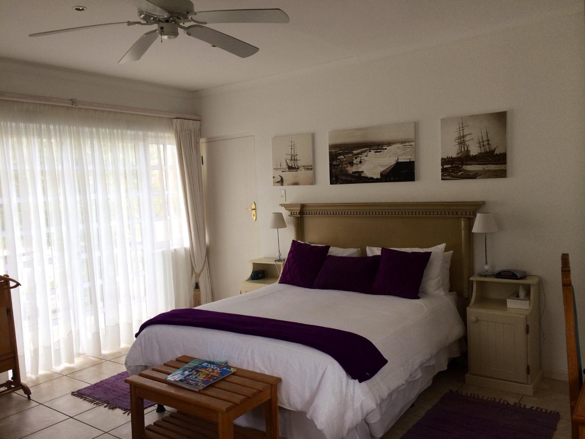 Deluxe Double Room with Balcony - Photo 4