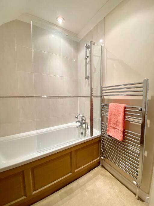 Two-Bedroom House photo 2