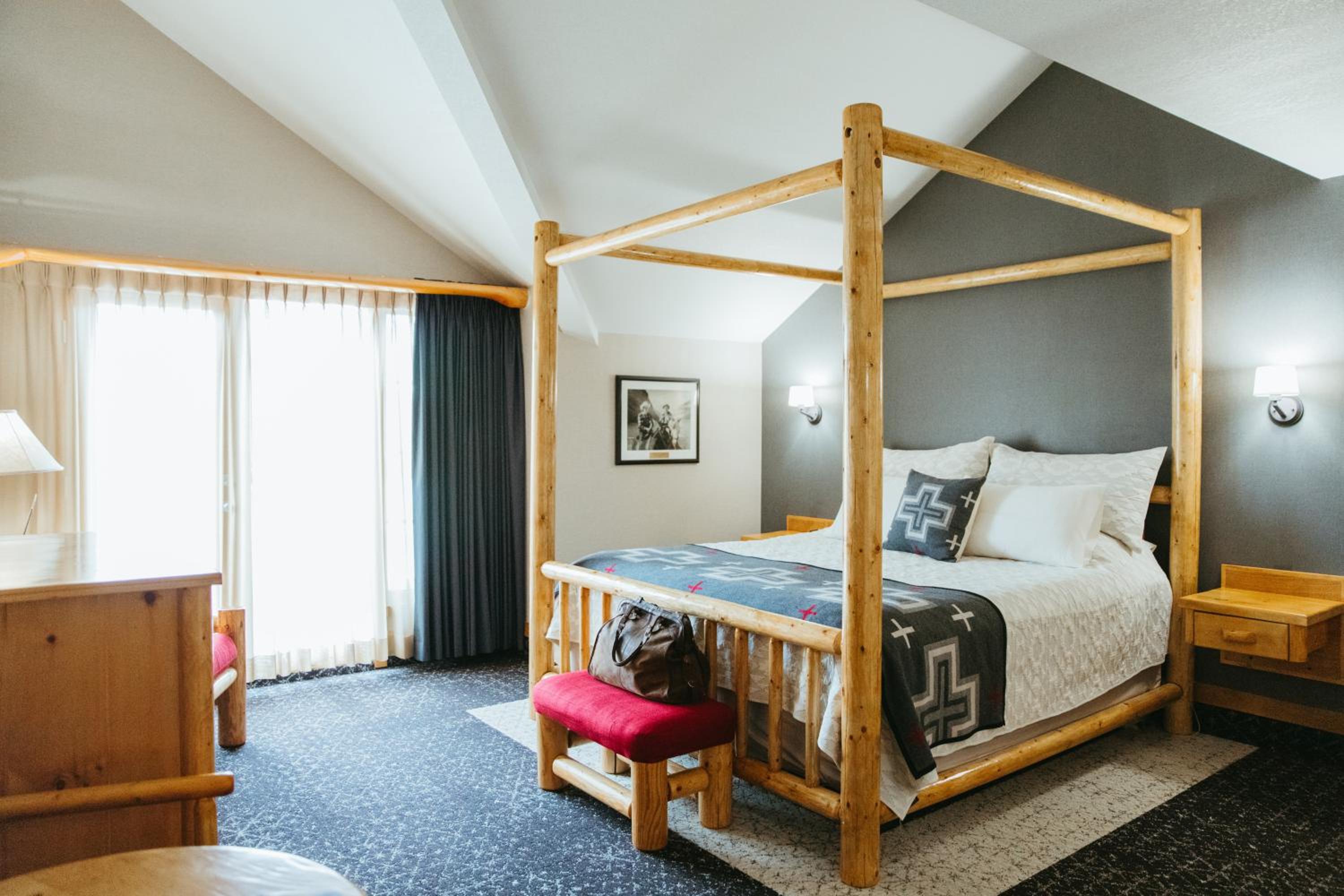 Brewster Suite Non-Pet Friendly