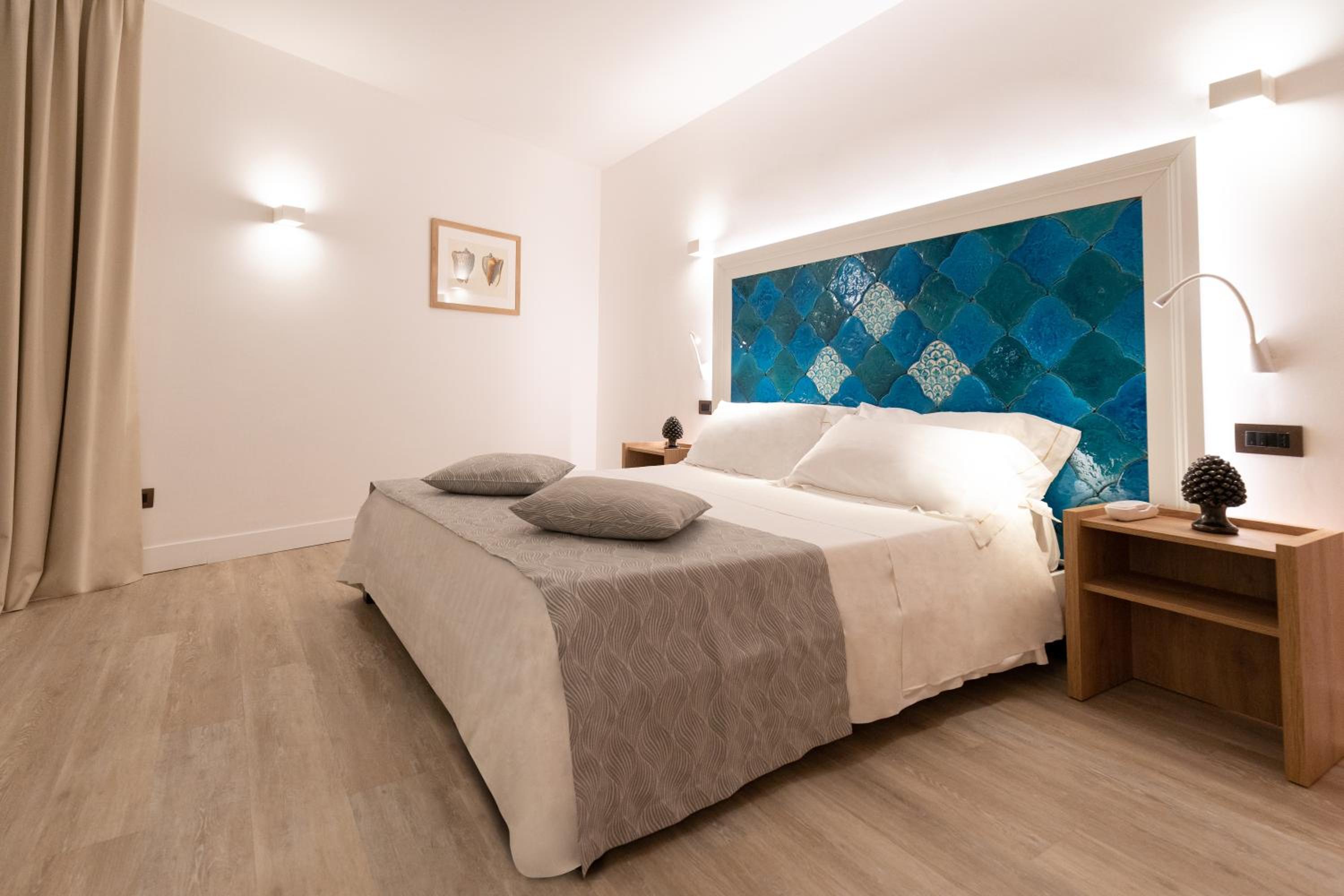 Standard Double Room - Photo 6