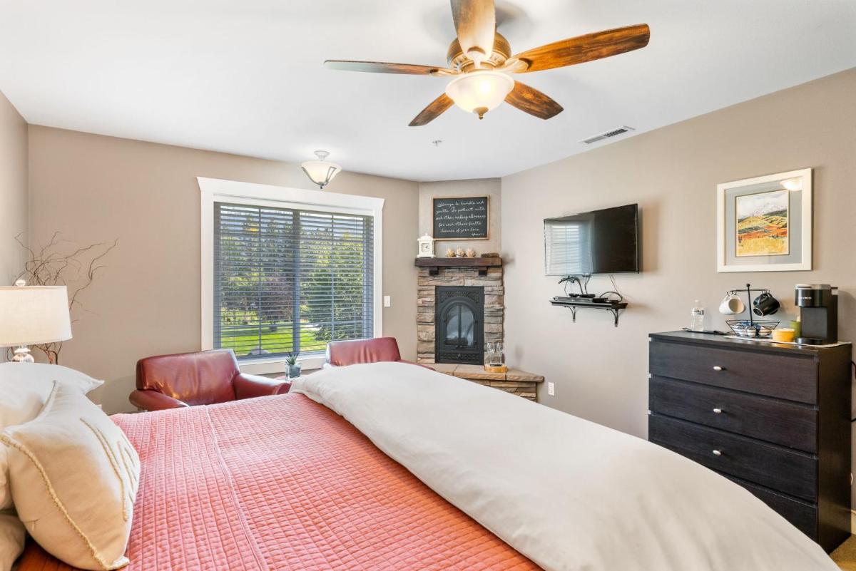 King Suite with Spa Bath photo 1