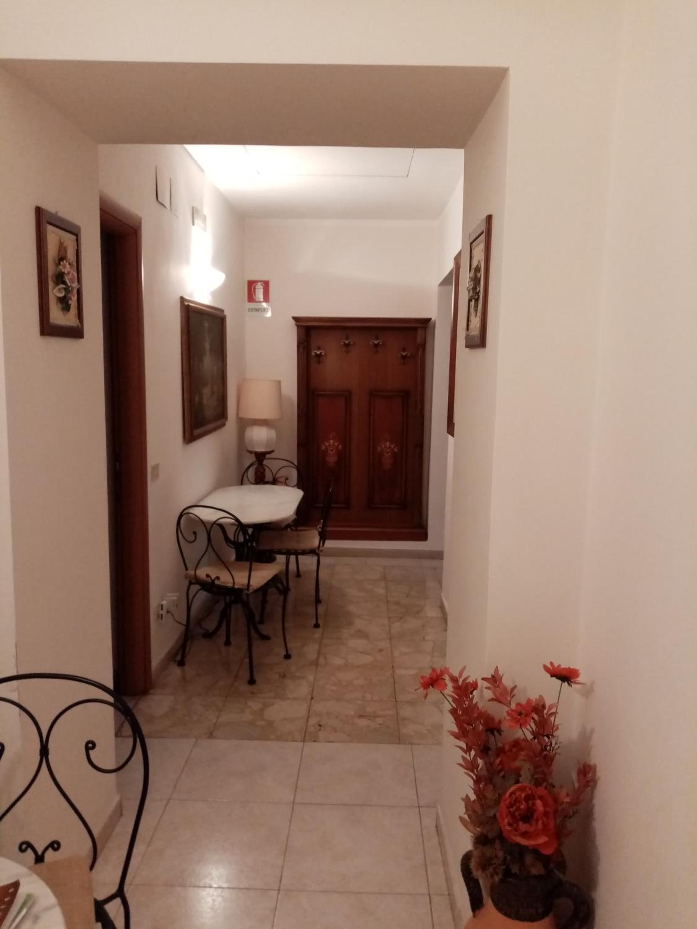 Double or Twin Room with Private Bathroom photo 2