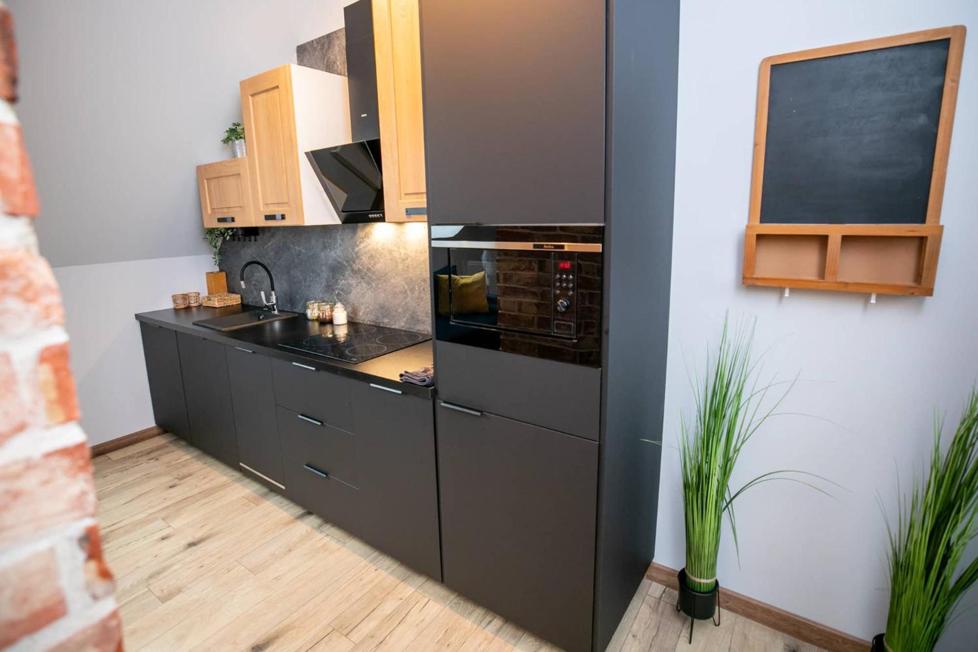 One-Bedroom Apartment - Photo 6