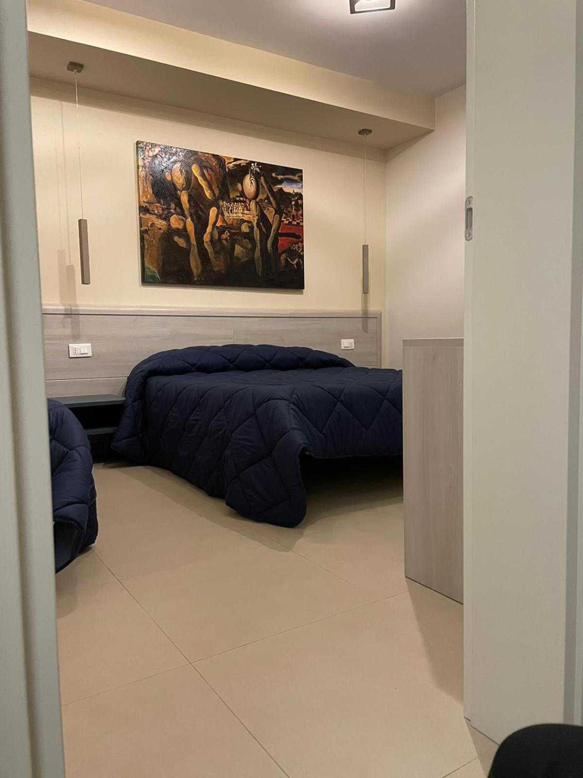 Triple Room with Private Bathroom - Photo 2