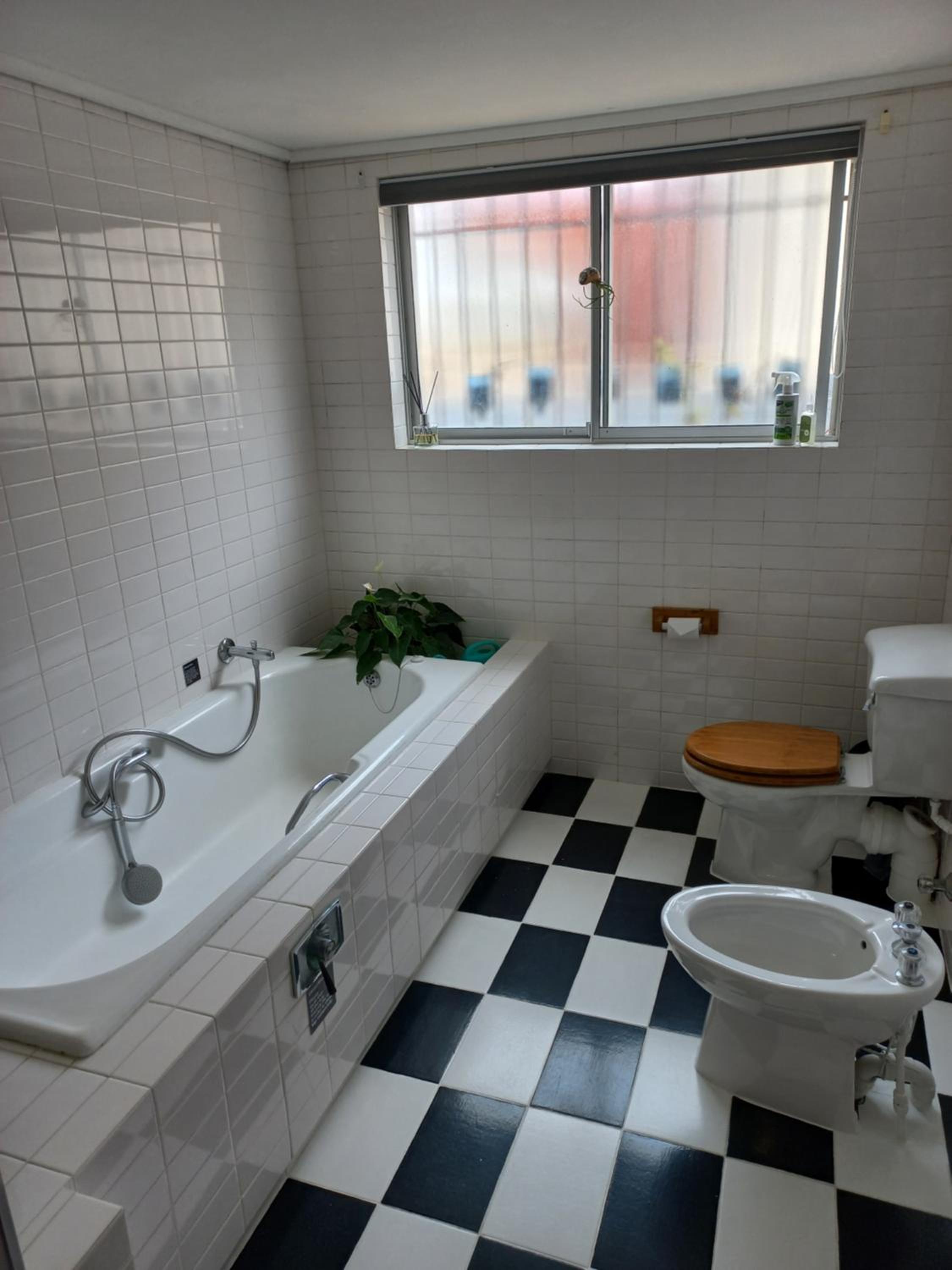 One-Bedroom Apartment - Photo 77