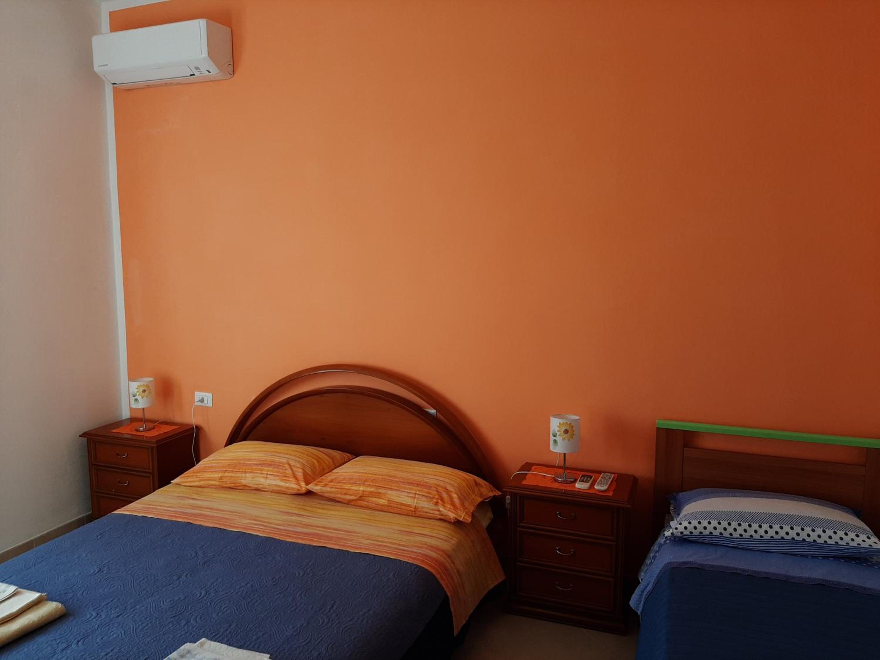 Double Room - Photo 7