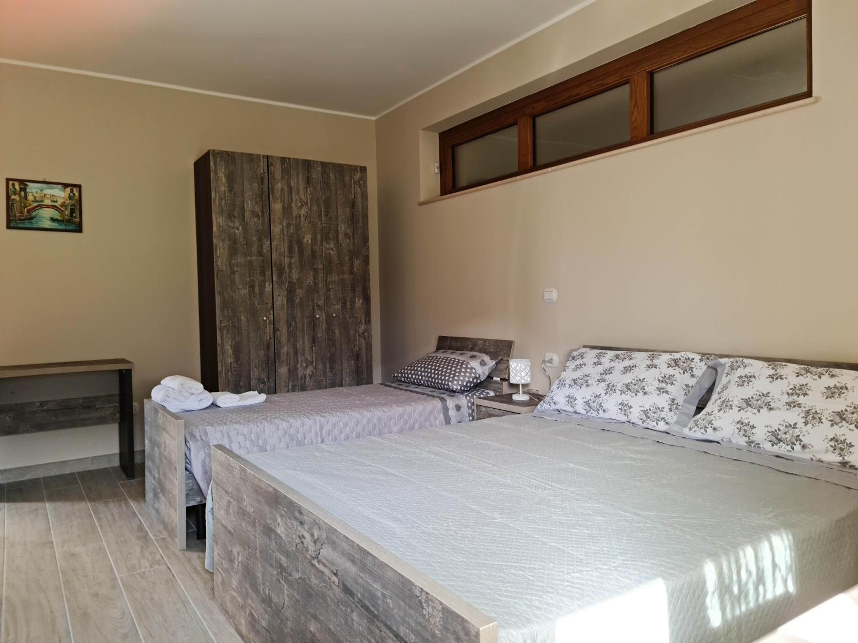 Double or Twin Room - Photo 2