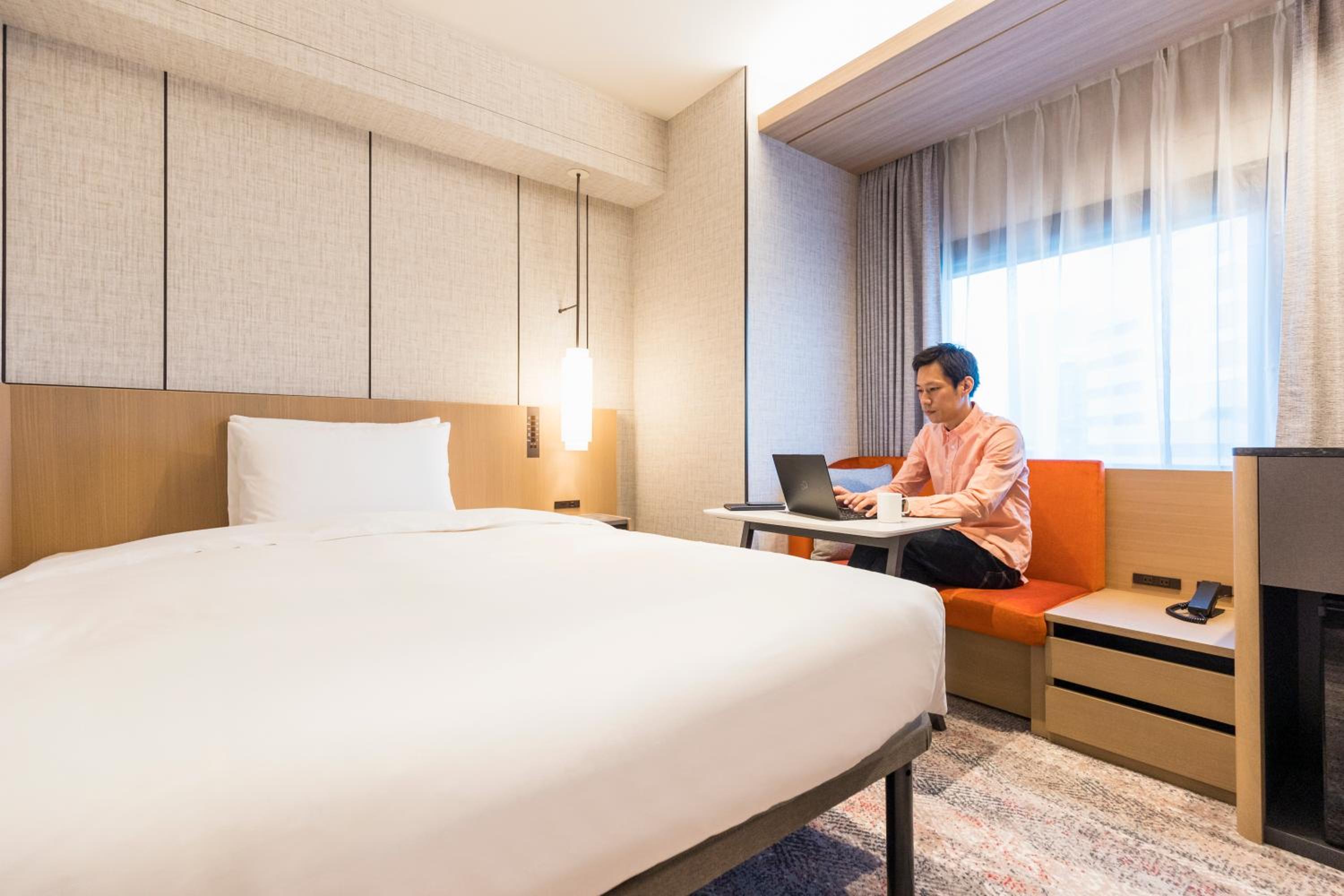 Edmont Standard Room