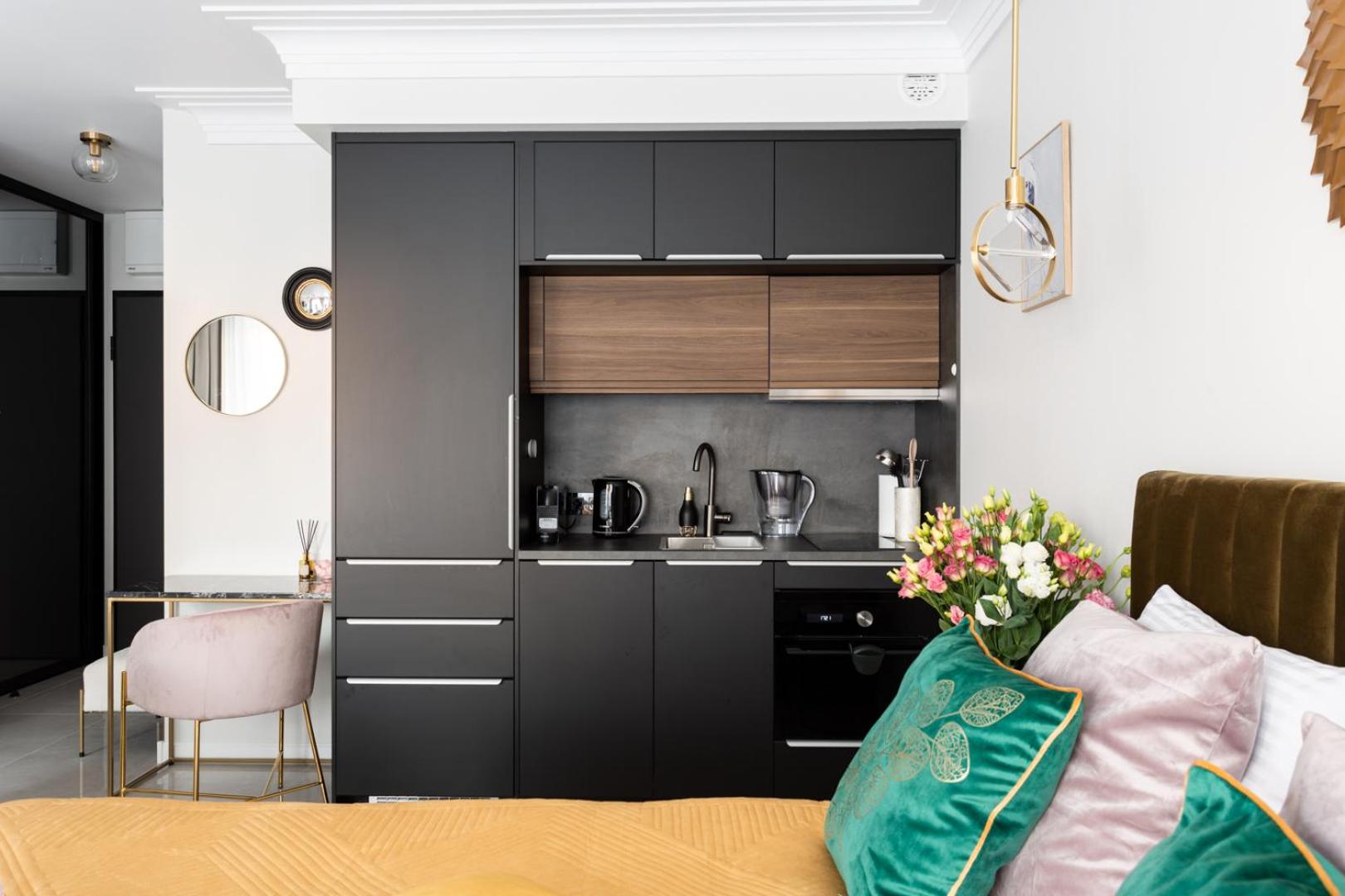 Studio Apartment photo 1