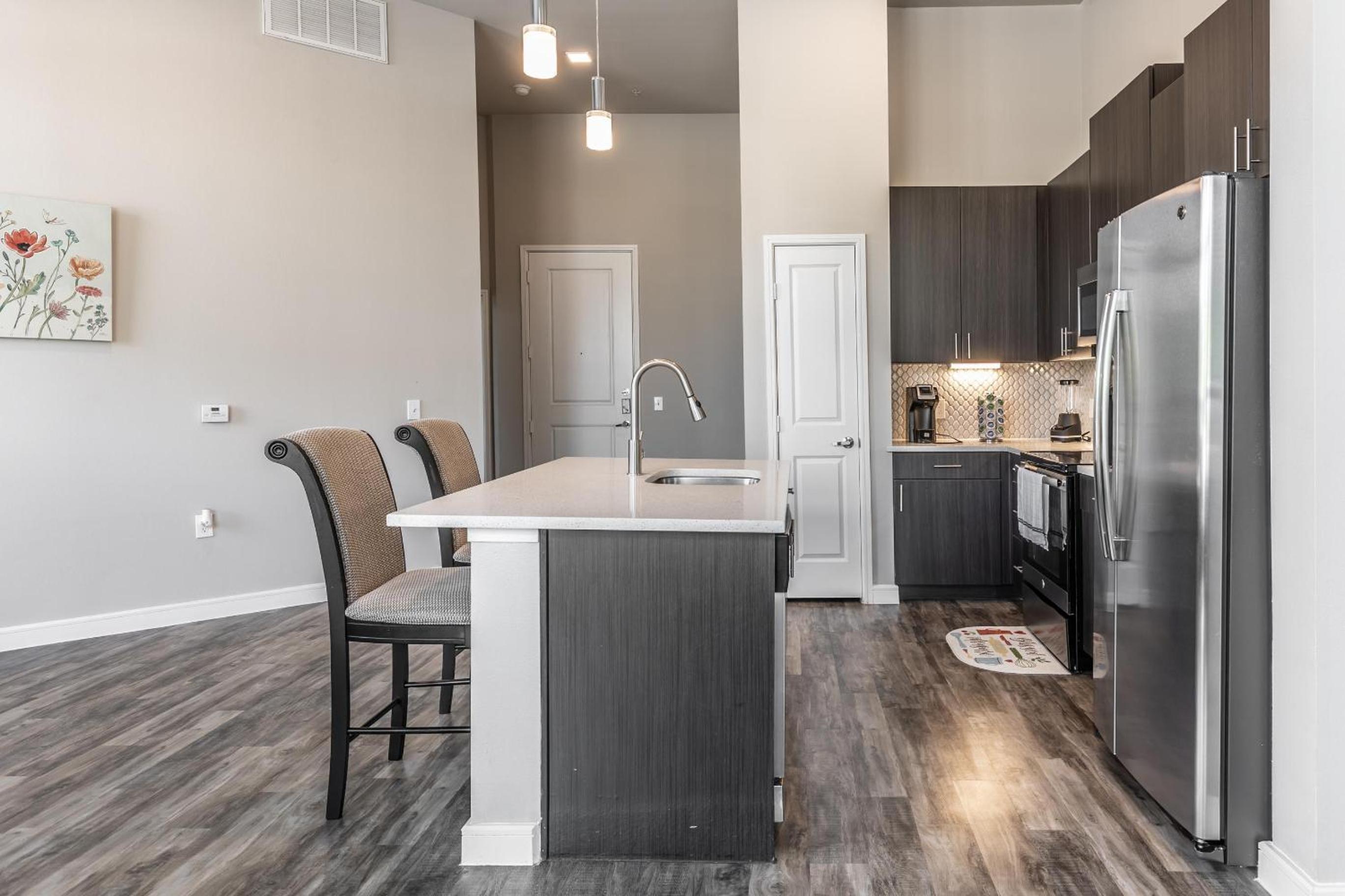 Two-Bedroom Apartment - Photo 9