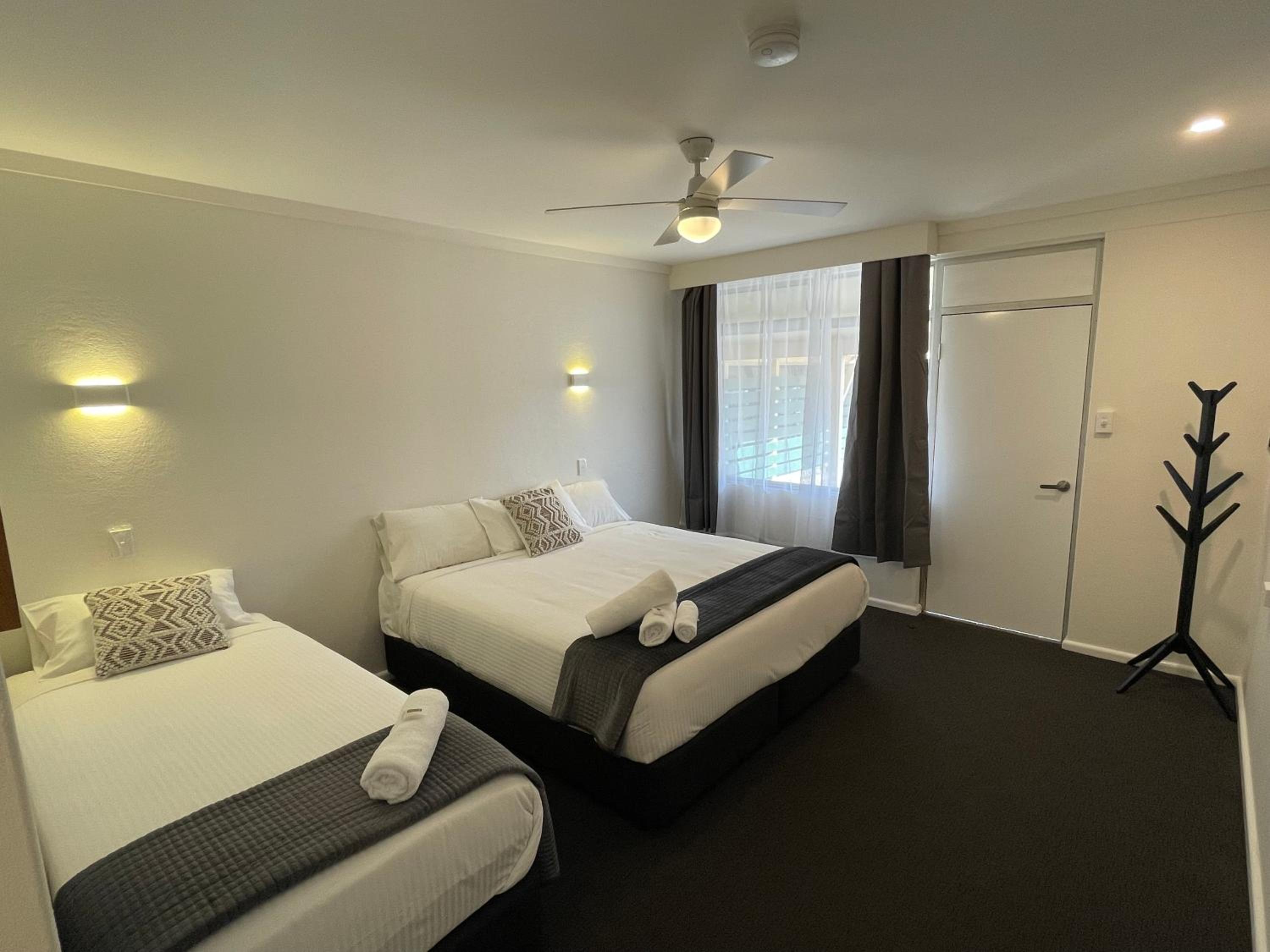 Deluxe King Room photo 1