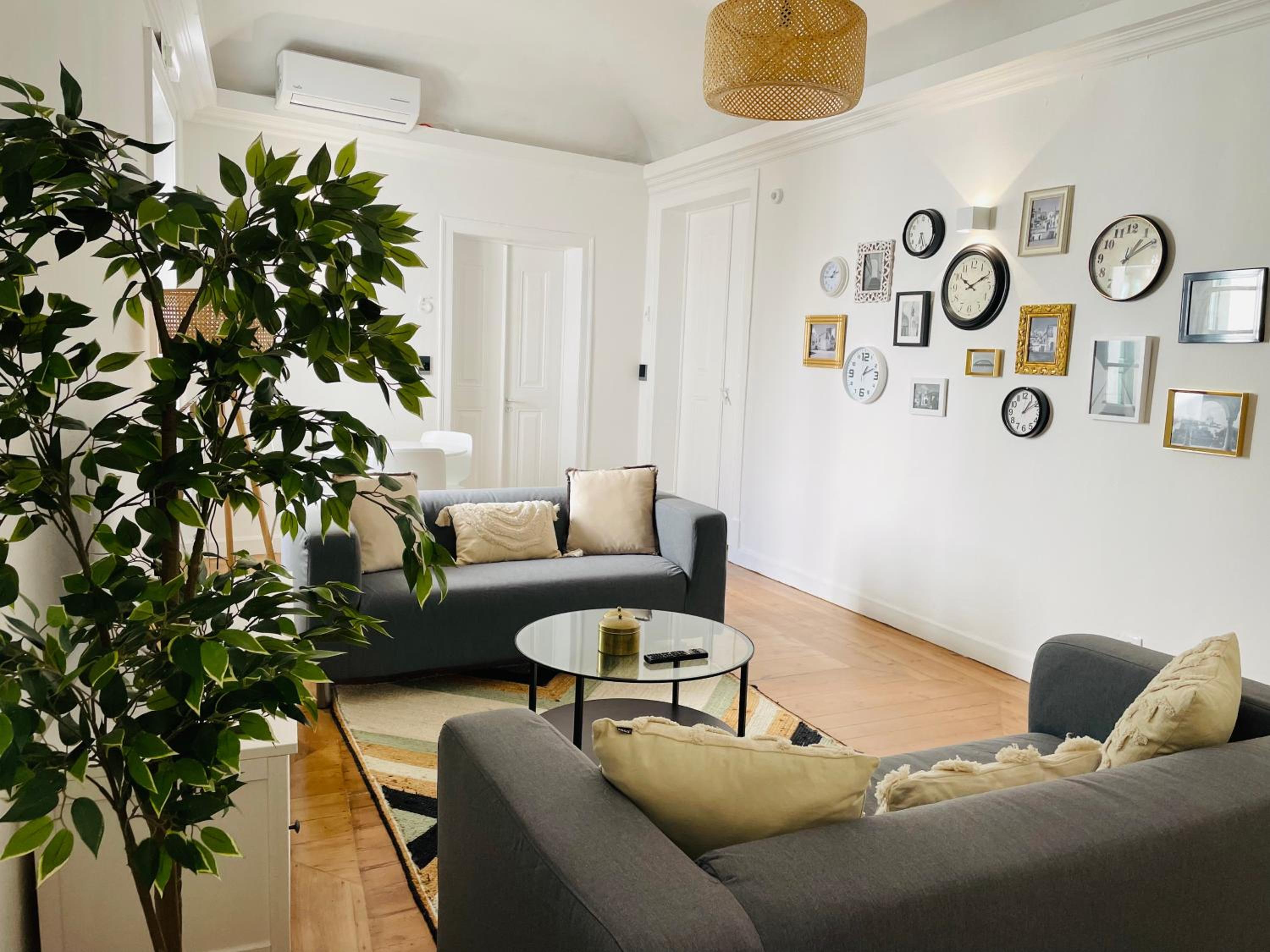 Two-Bedroom Apartment - Photo 44