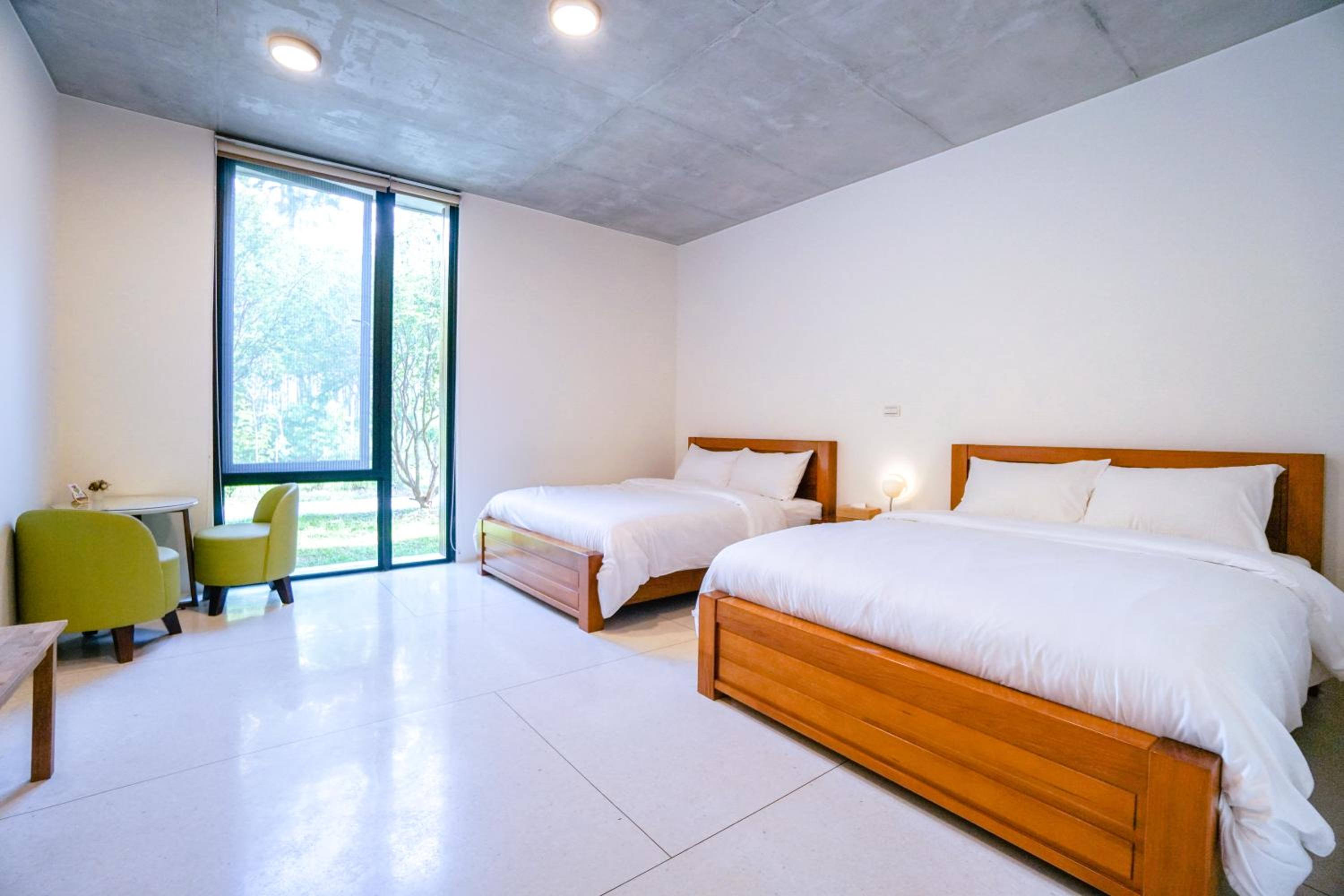 Standard Quadruple Room photo 2