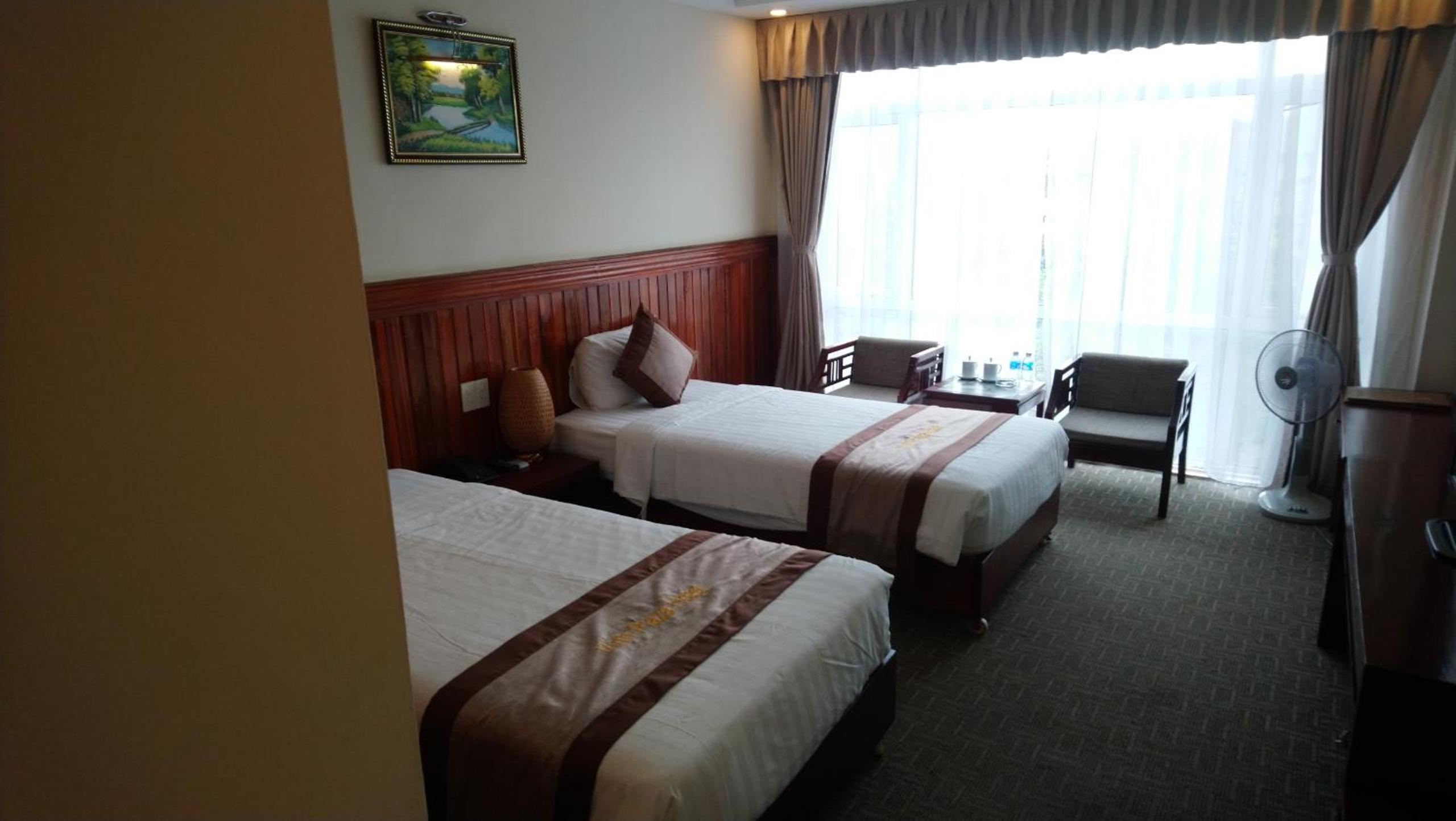 Standard Twin Room - Photo 2