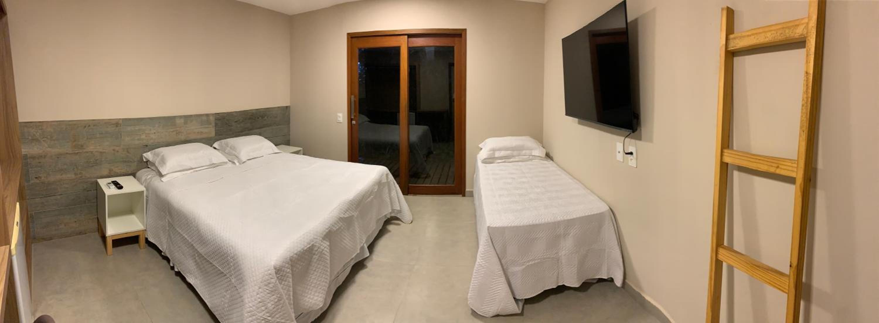 Deluxe Triple Room photo 3