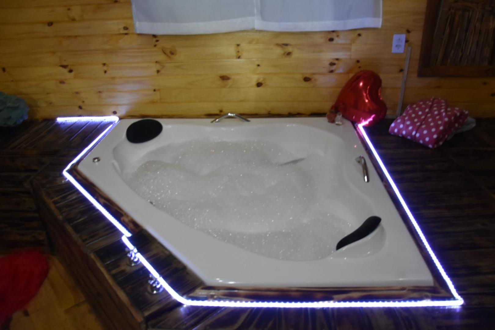 Deluxe Double Room with Balcony - Photo 29