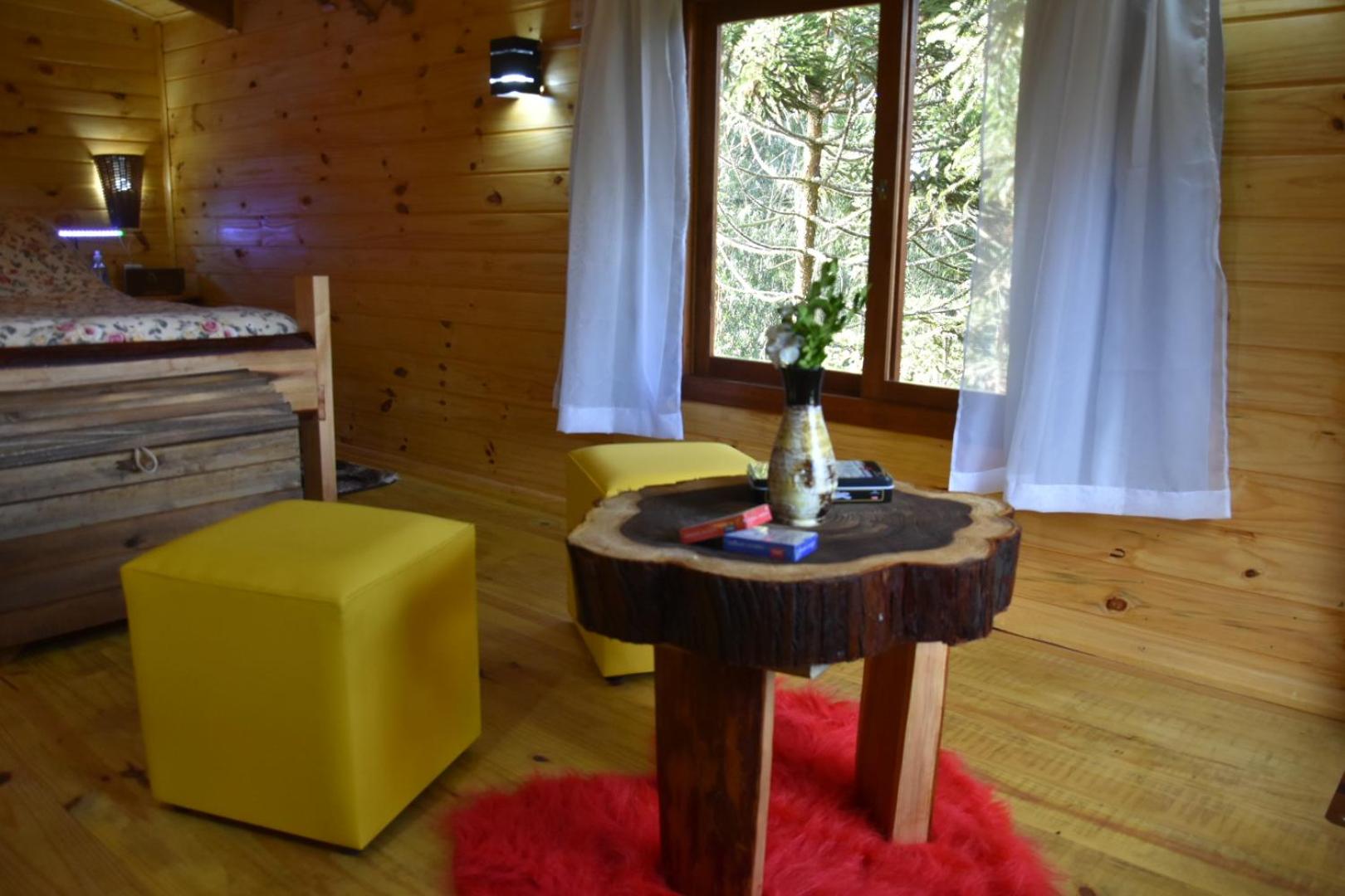 Deluxe Double Room with Balcony - Photo 4
