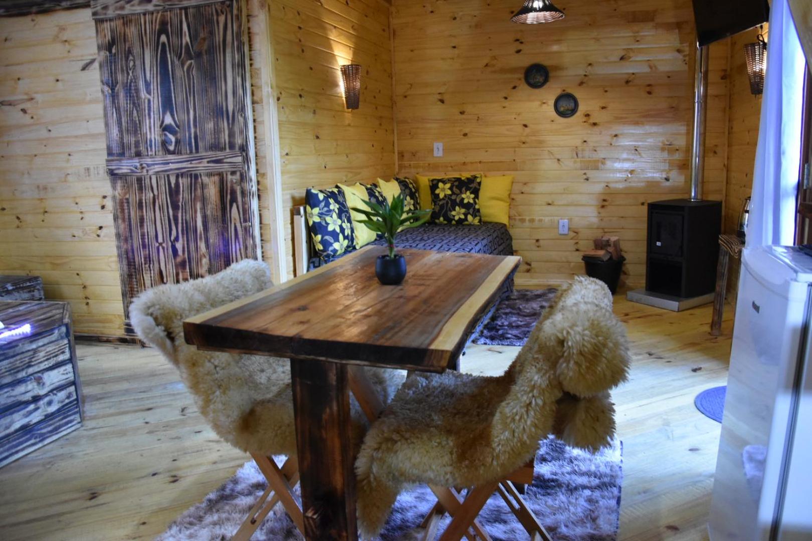 Deluxe Double Room with Balcony - Photo 6