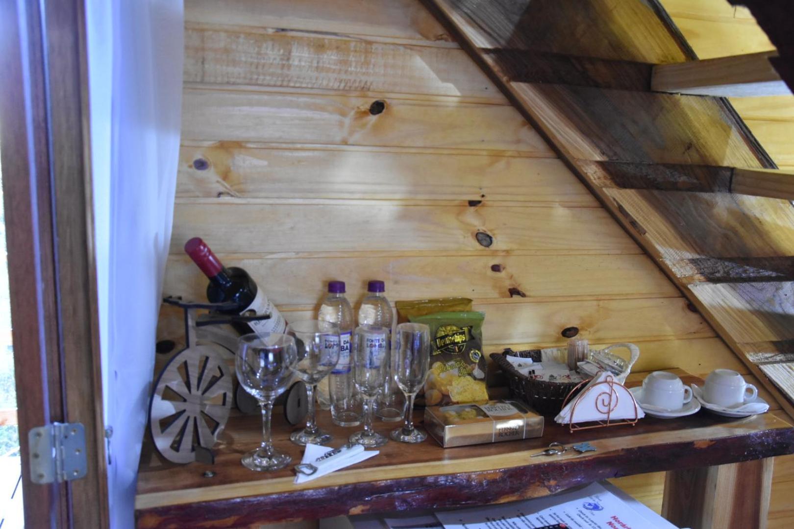Deluxe Double Room with Balcony - Photo 7