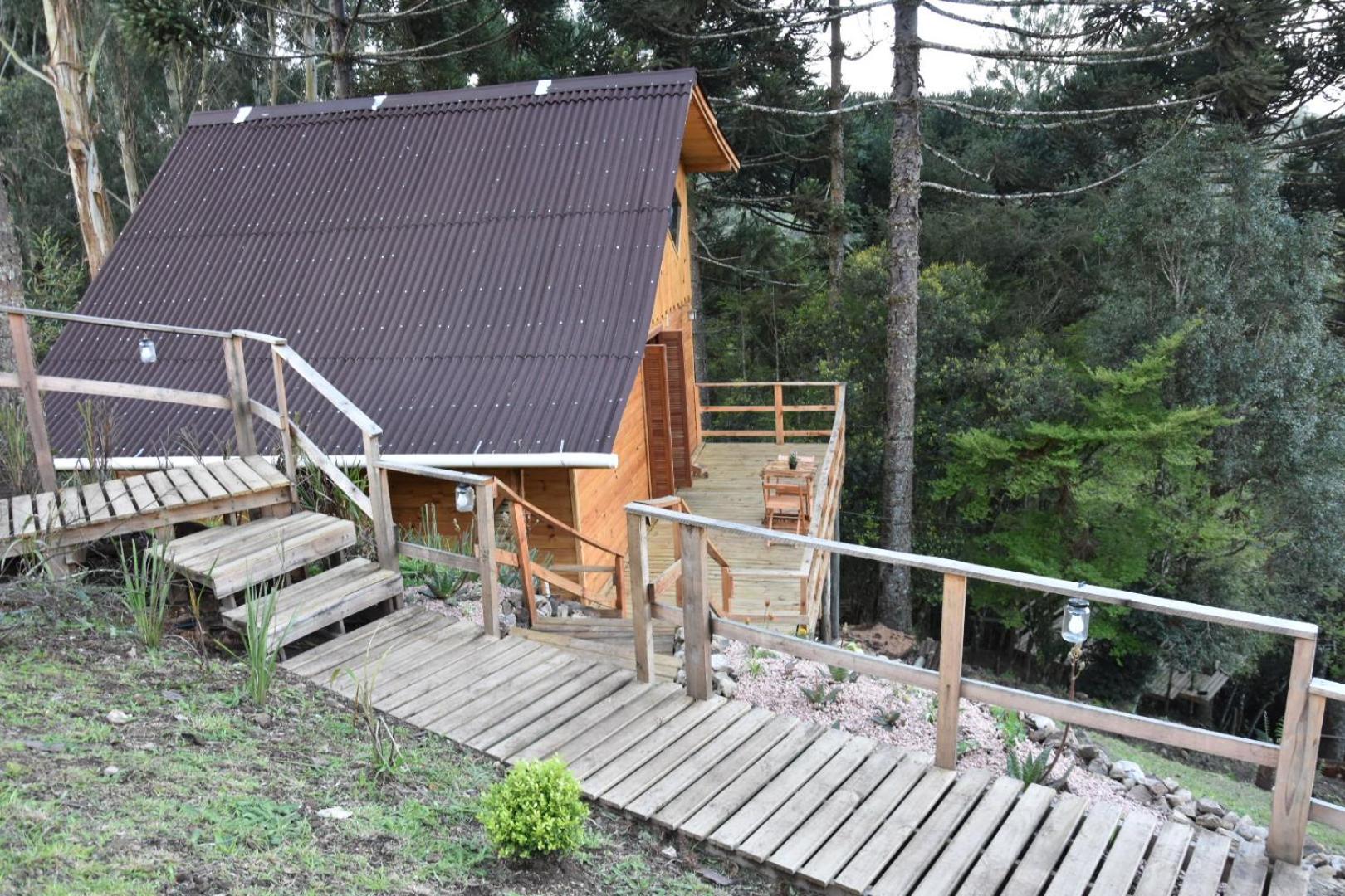 Deluxe Double Room with Balcony - Photo 8