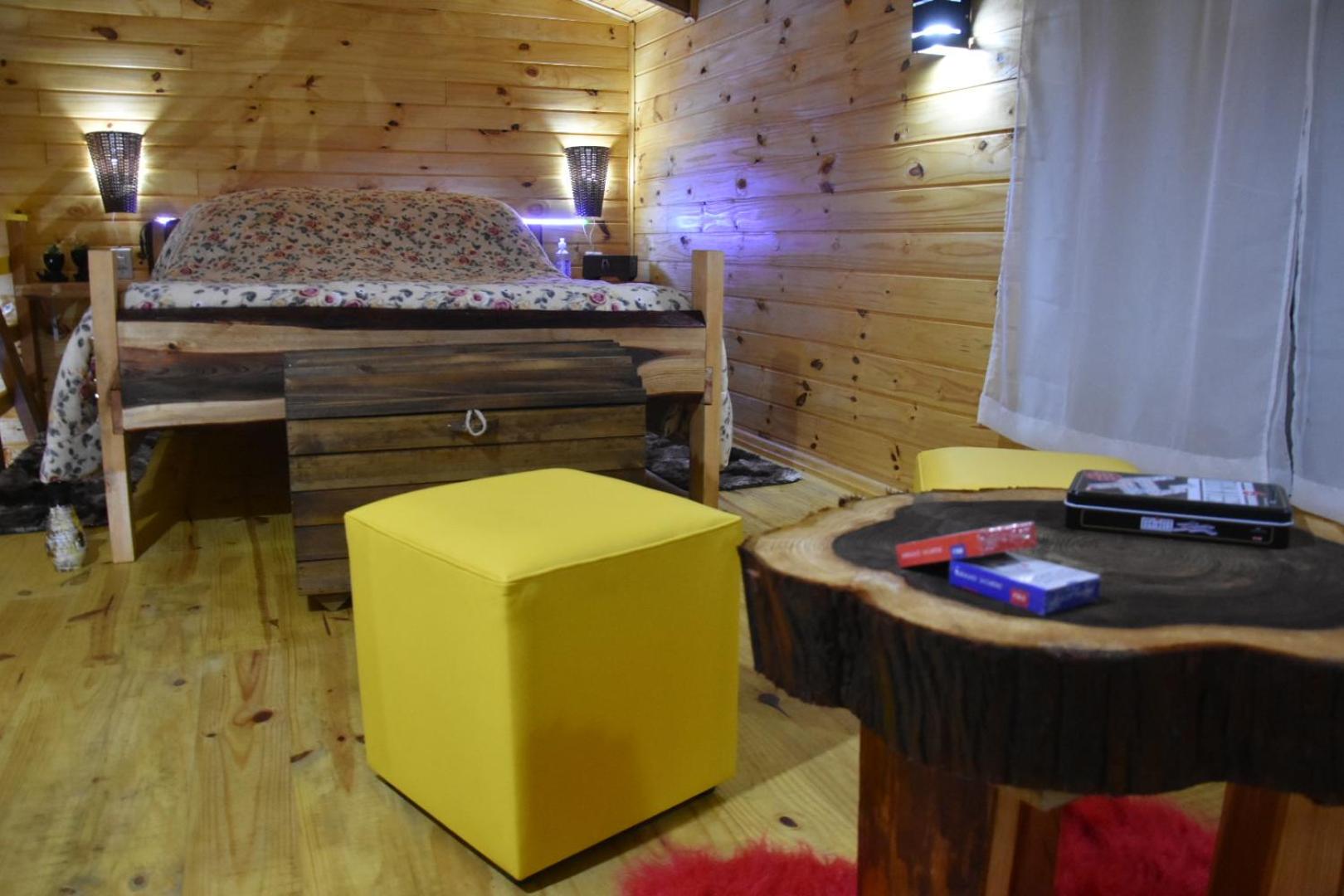 Deluxe Double Room with Balcony - Photo 12
