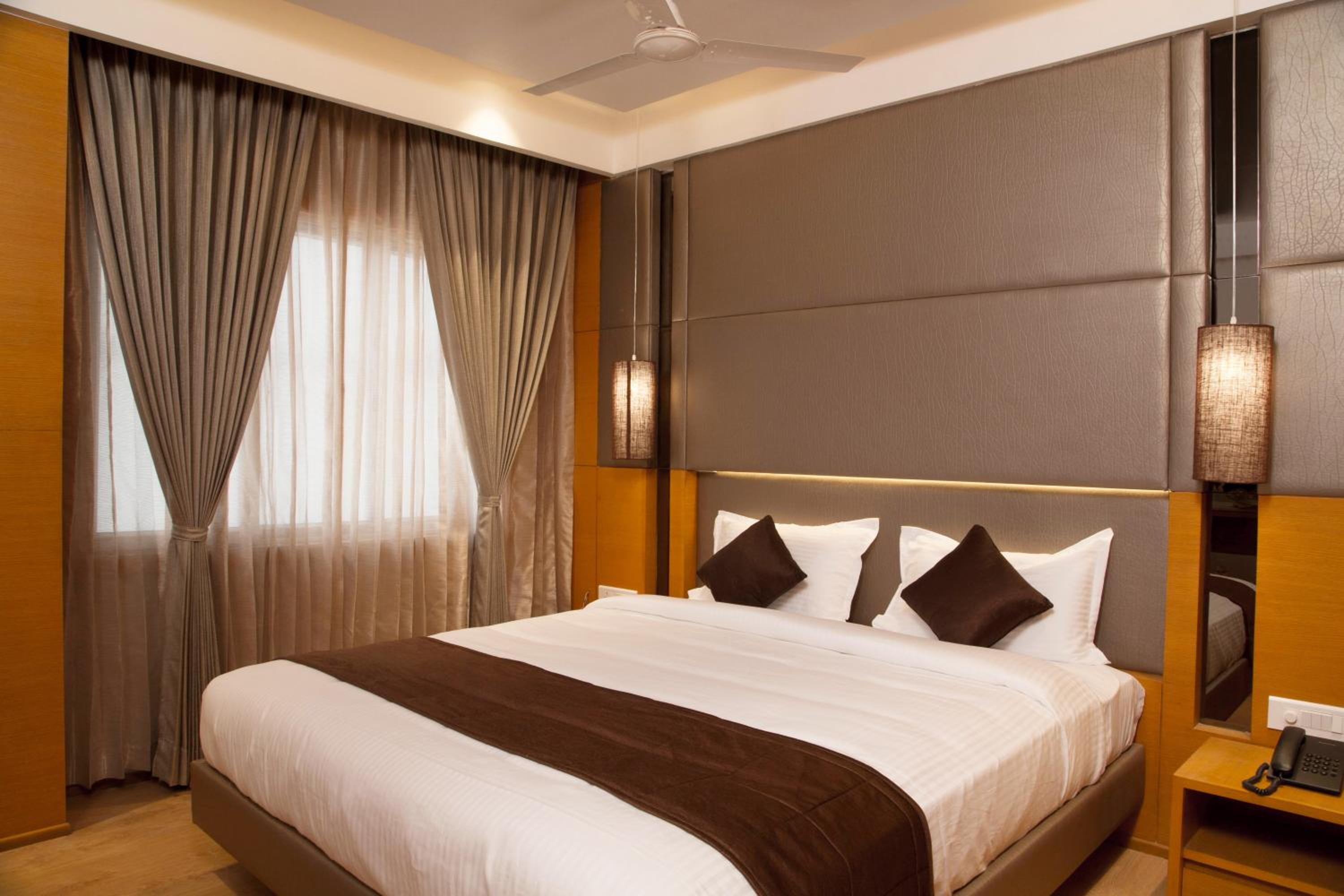 Deluxe Suite photo 1