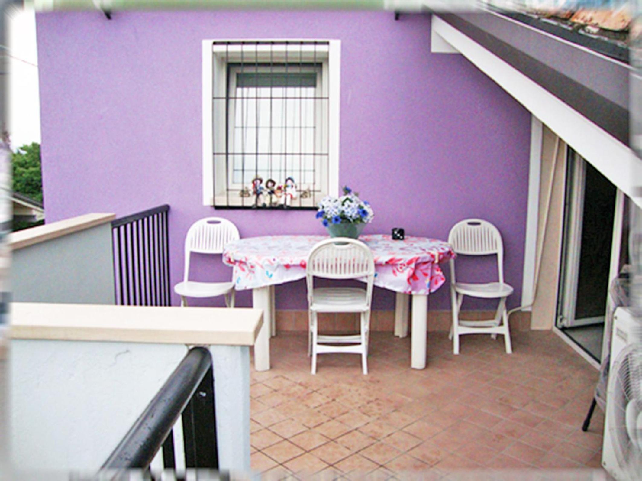 Economy Triple Room - Photo 3