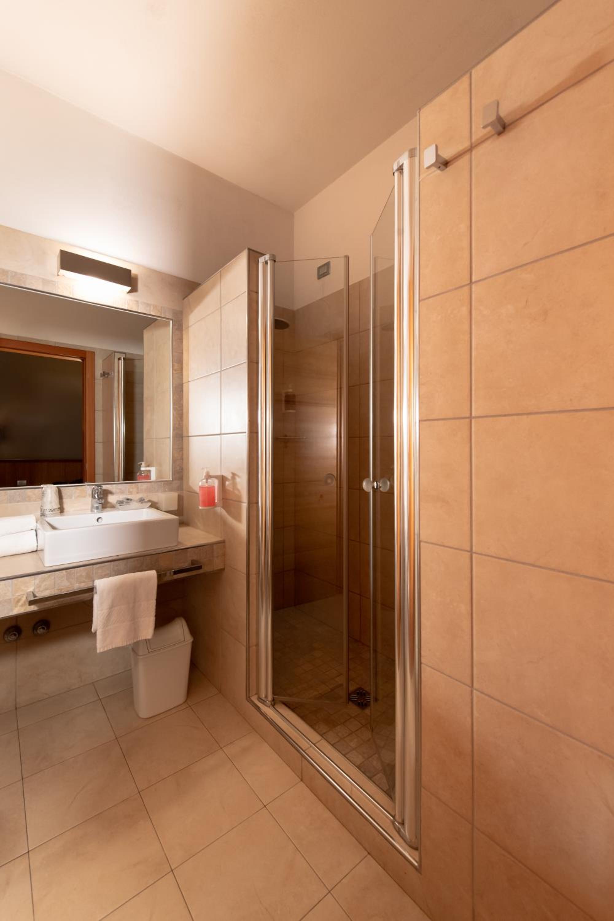 Triple Room - Photo 3