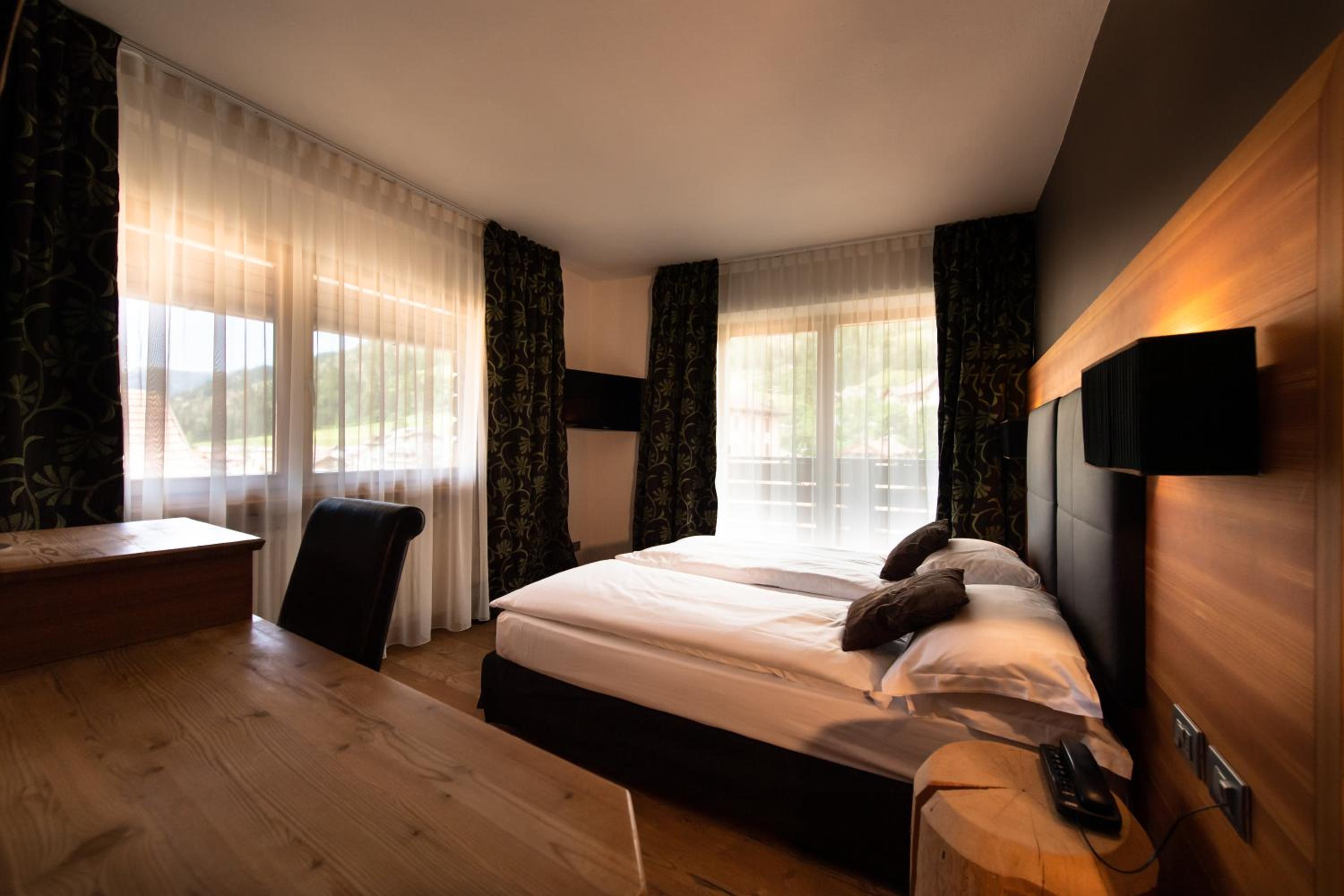 Double Room with Balcony - Photo 1