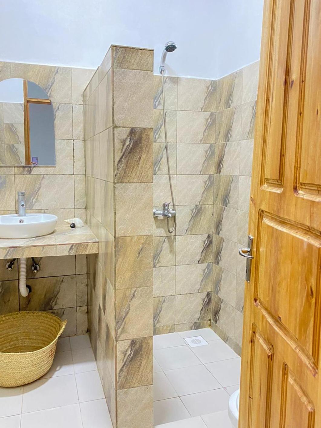 Double Room with Sea View - Photo 24