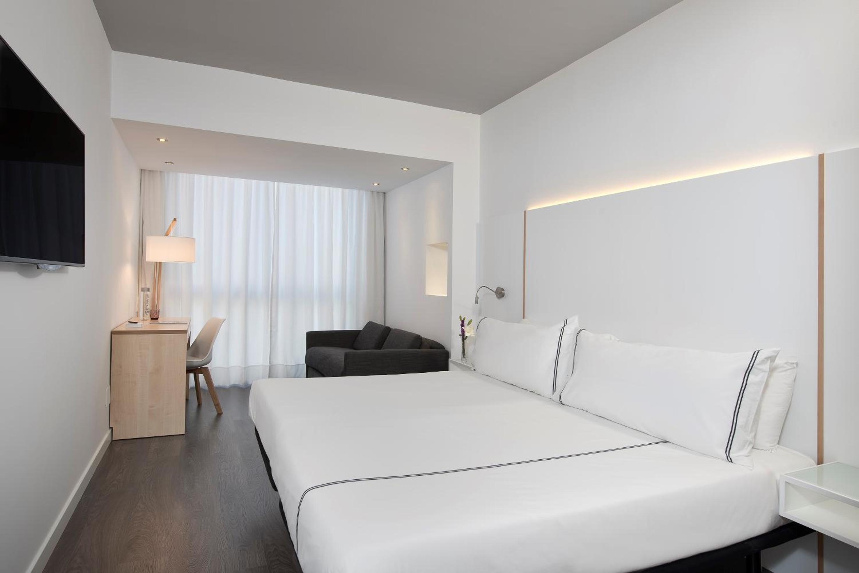 Deluxe Double Room - Photo 1